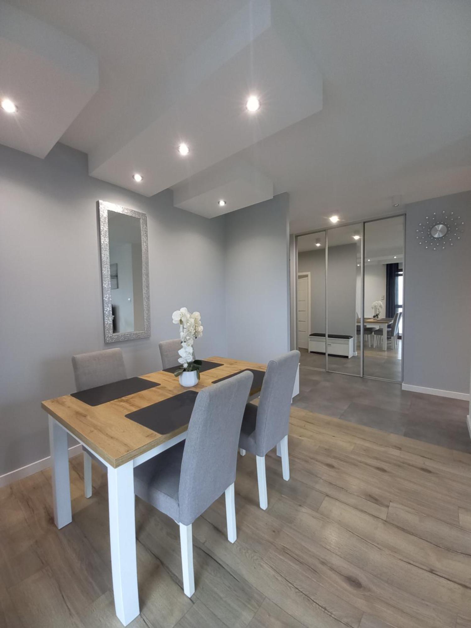 Apartment Corner - Z Widokiem - Azw