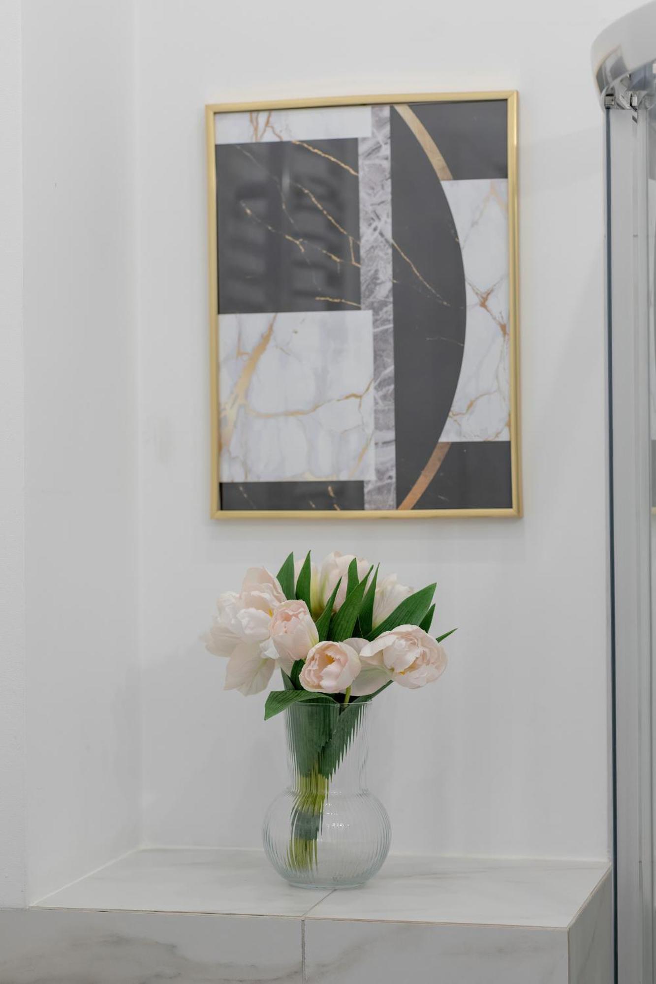Cosy Near The Old Town By Renters Apartment *