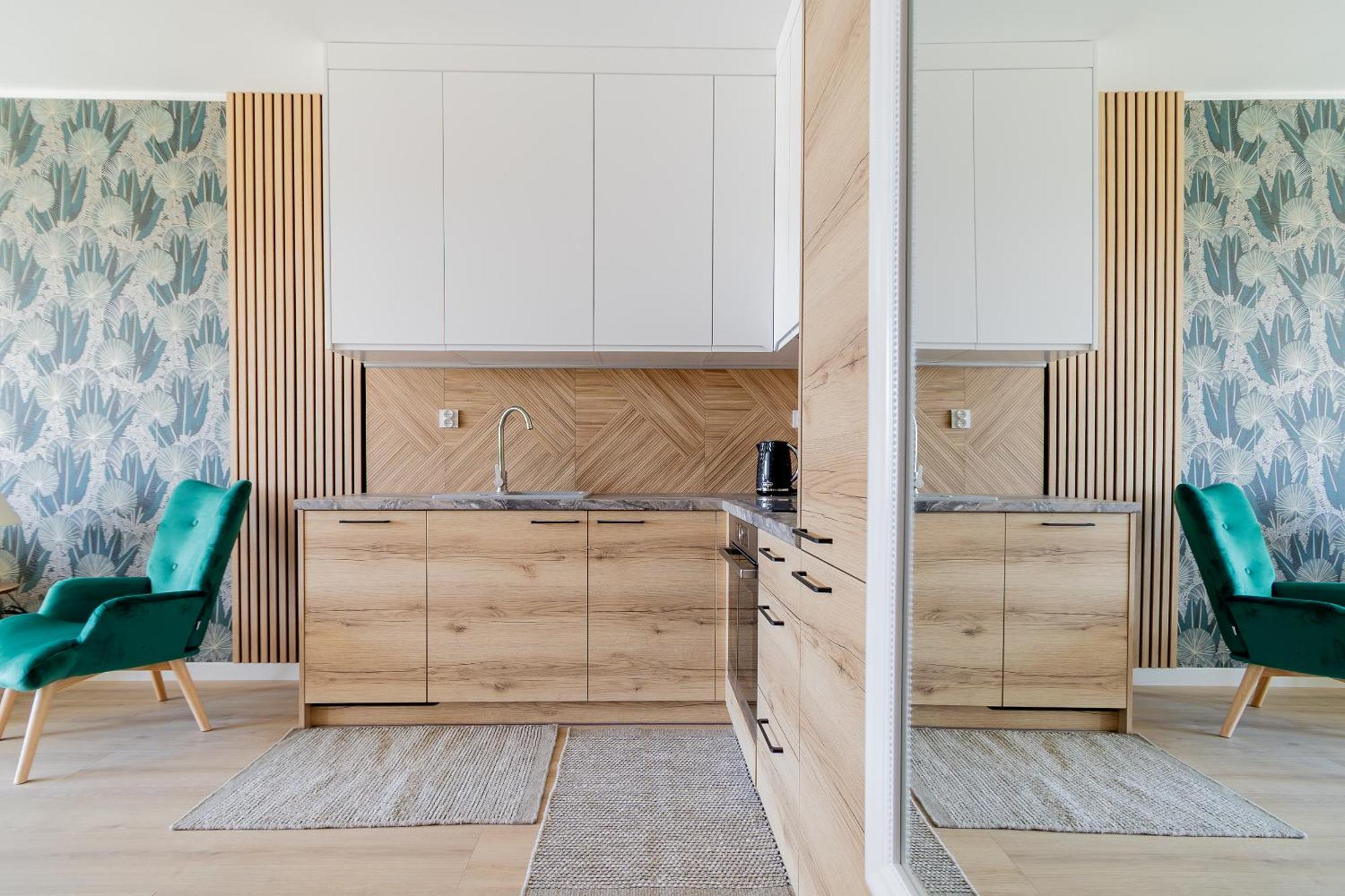 Huoneisto Glow Apartments, Nowa Letnica