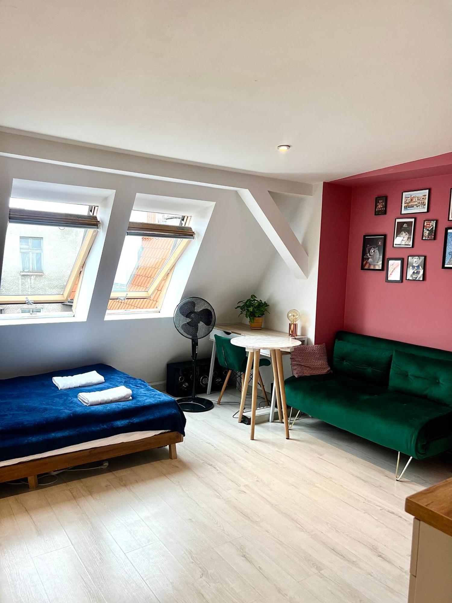 Cosy Studio Apartment *
