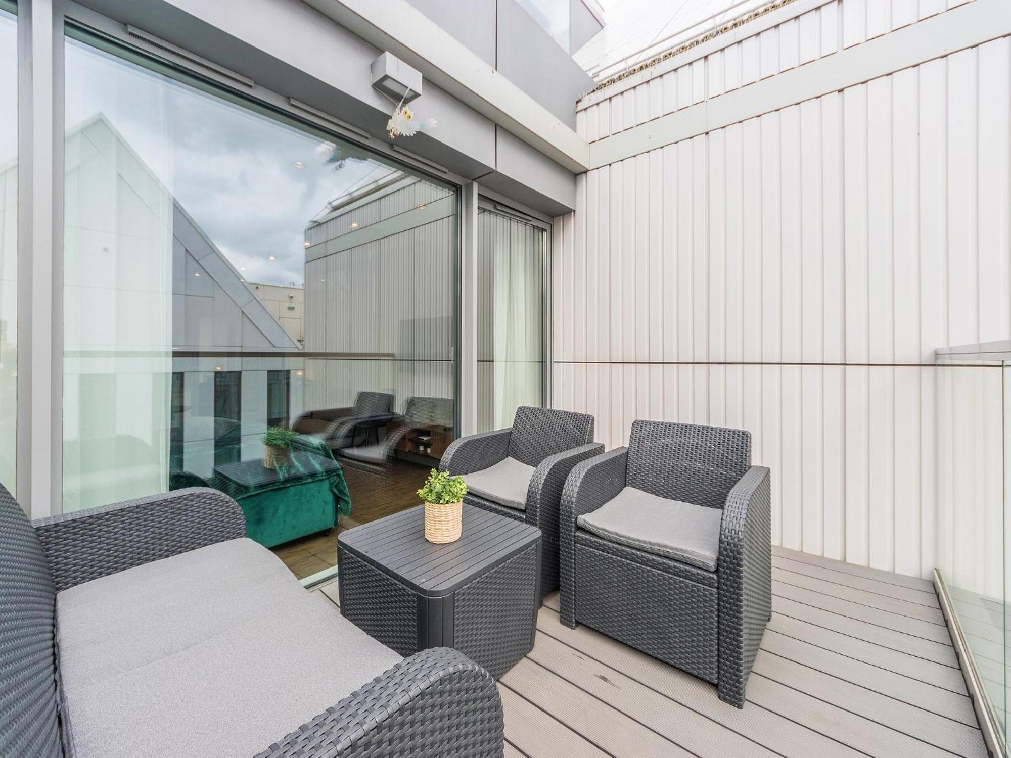 Flatbook - City Center Apartments Granaria With Parking Huoneisto Gdańsk