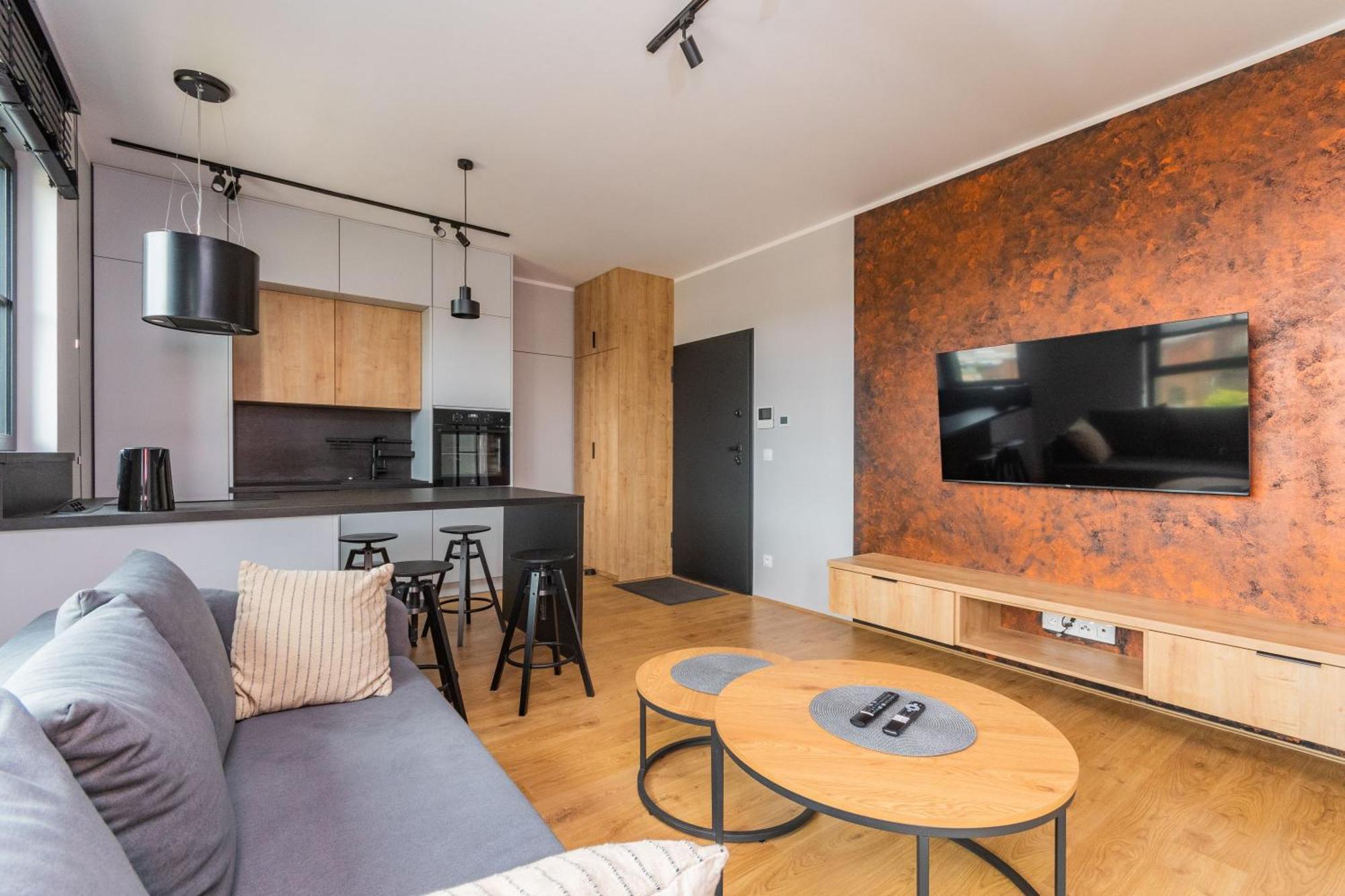Grand - Doki Living & Foodhall Apartament *