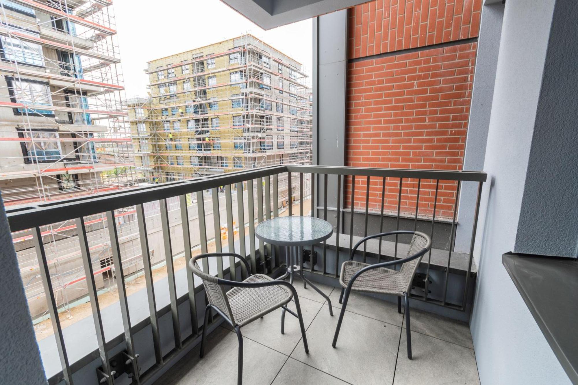 Grand - Doki Living & Foodhall Apartament