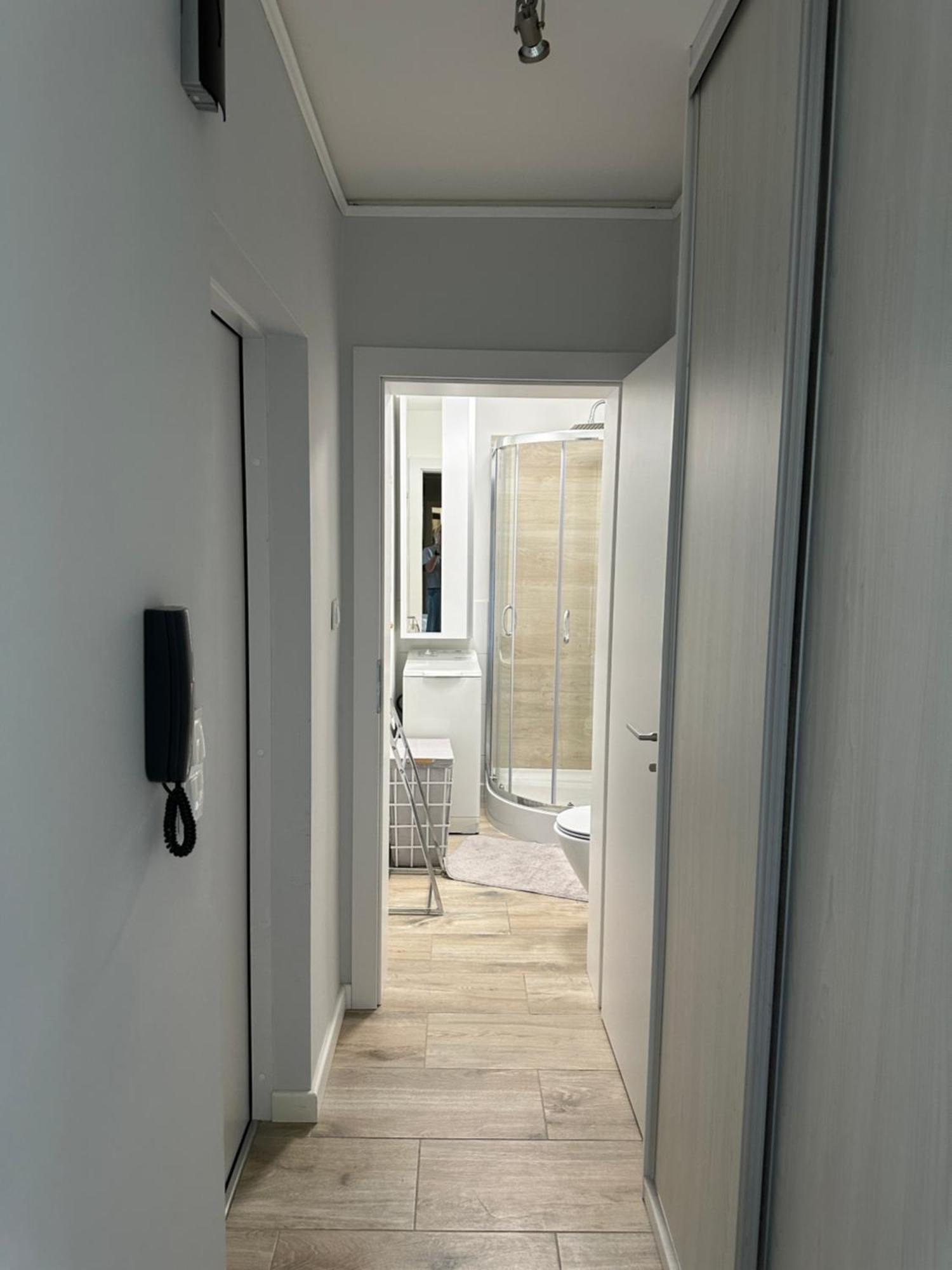 Apartament Pilotow 8