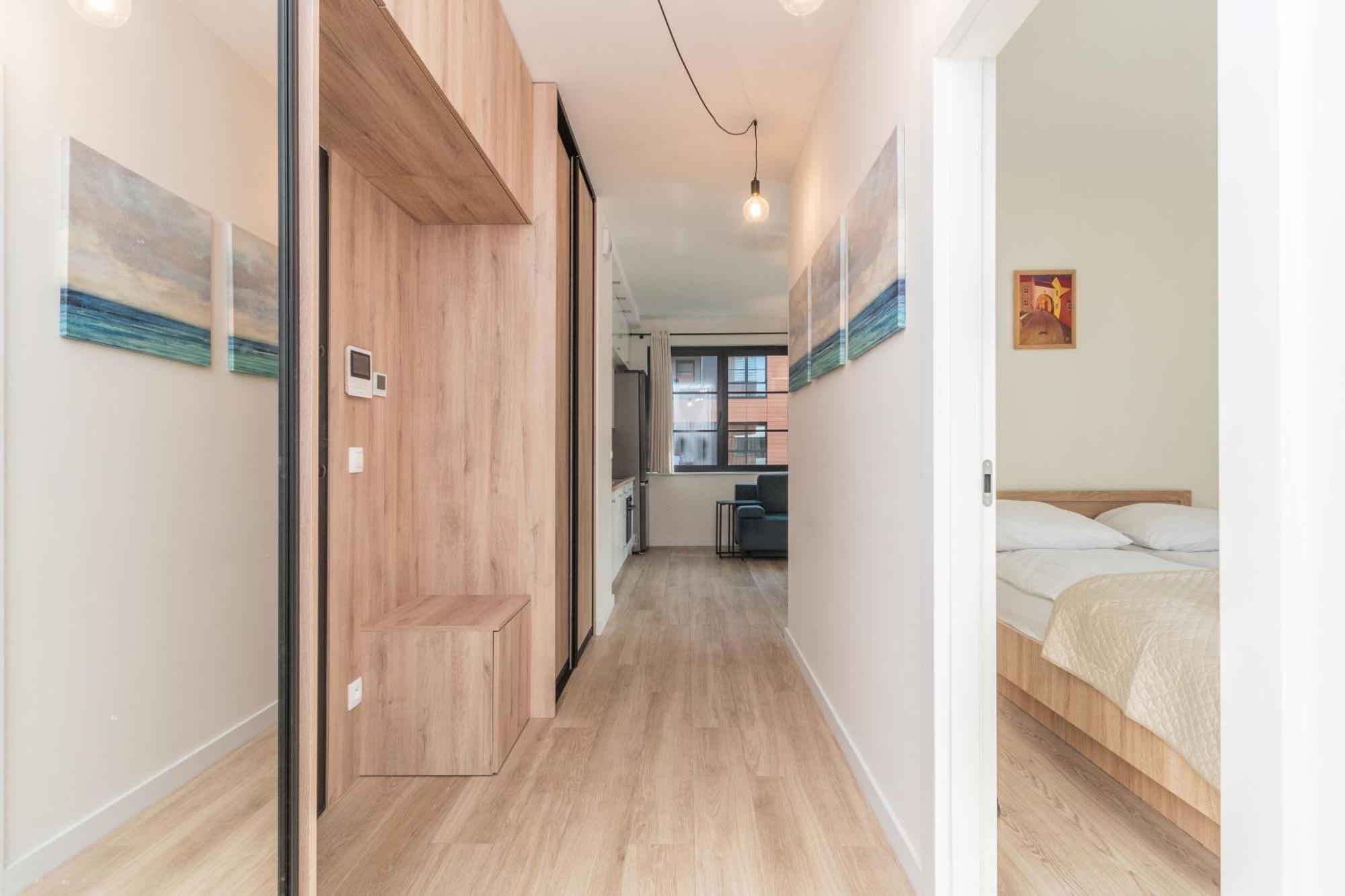 Grand - Doki Living & Foodhall Apartament *