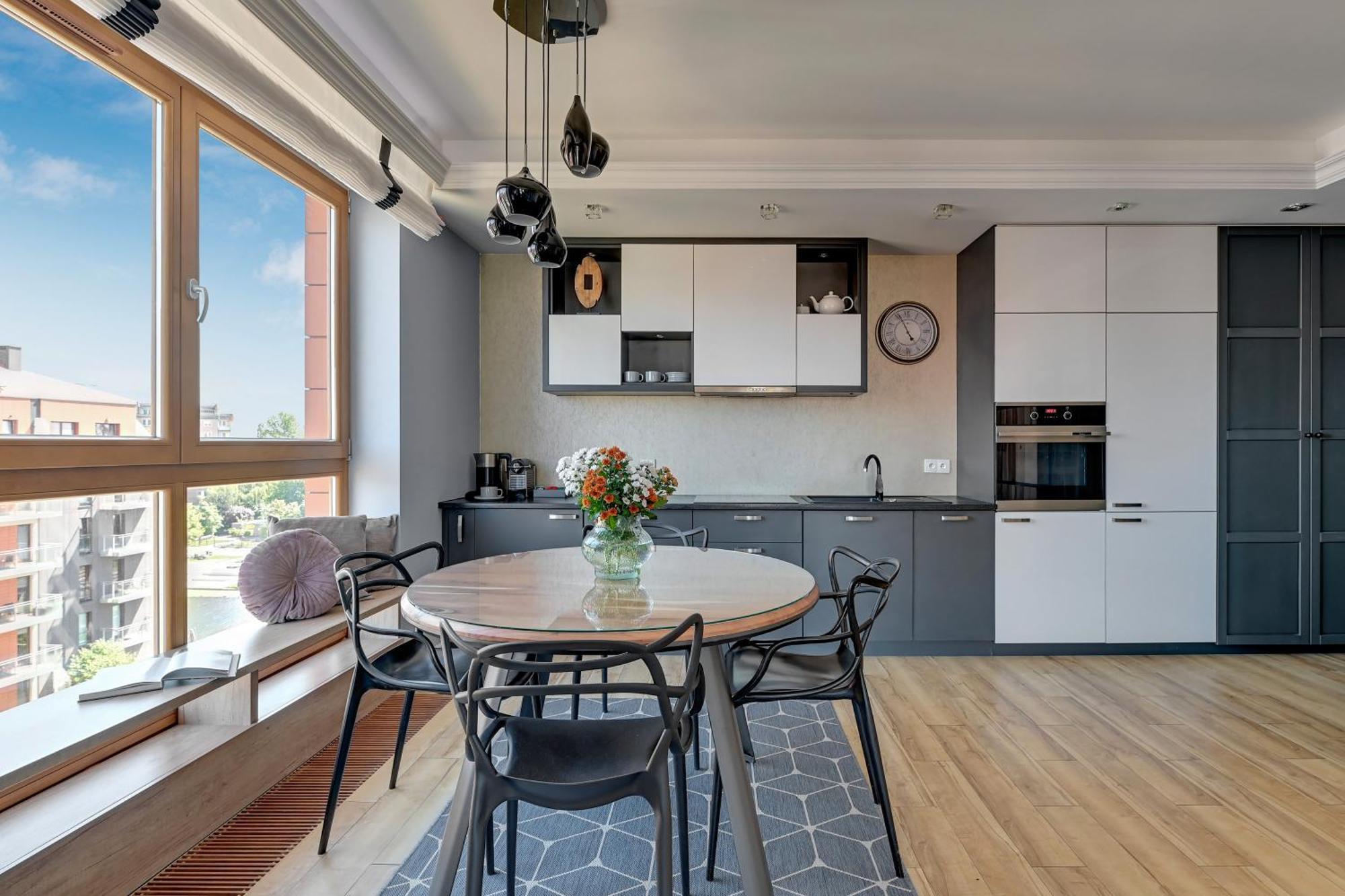 Aura - Riverside & Parking By Downtown *