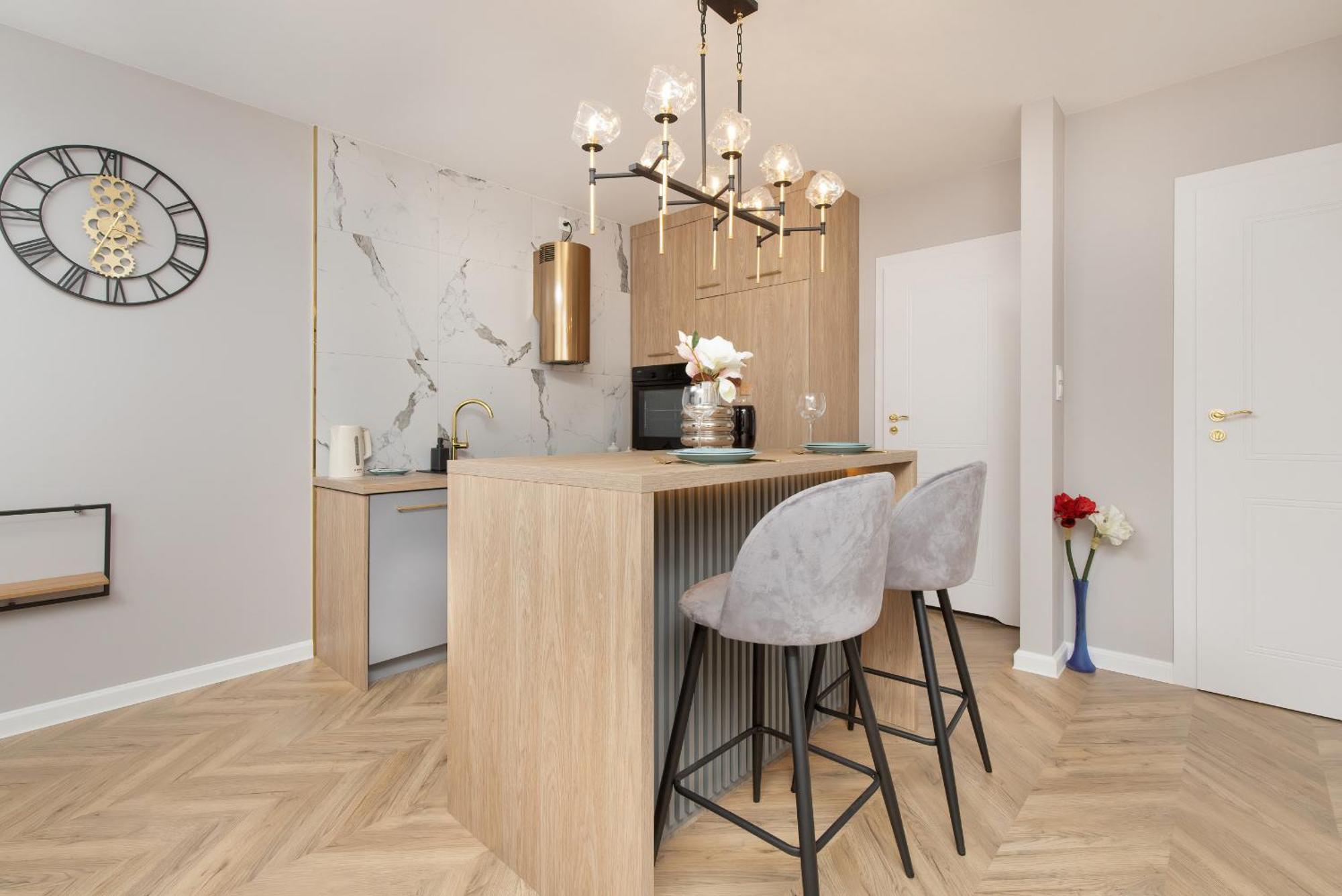 Elegant For 2 People In By Renters