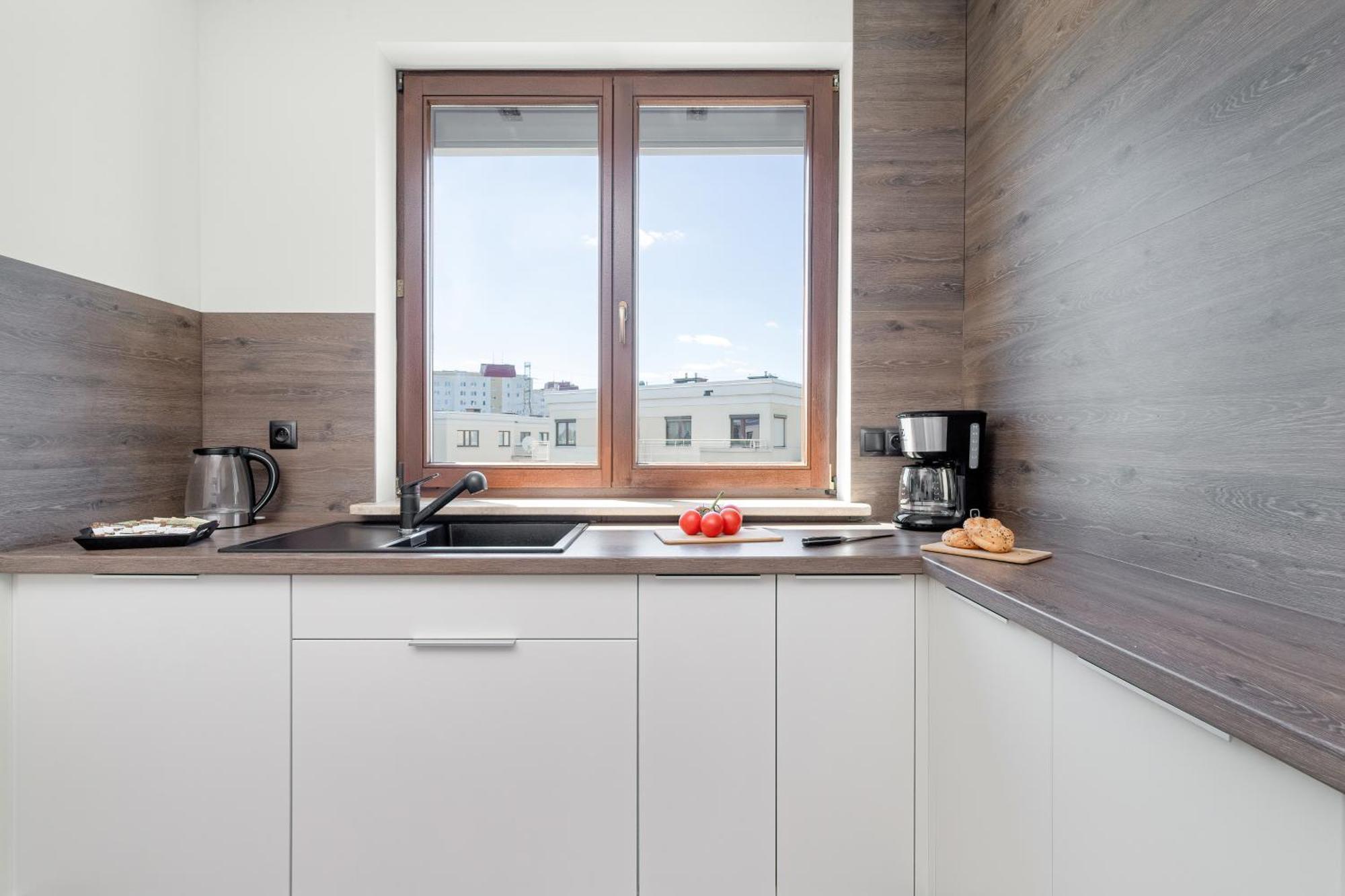 Luksusowy Z 4 Sypialniami, Klimatyzacja I Biurkiem W Gdansku By Renters *