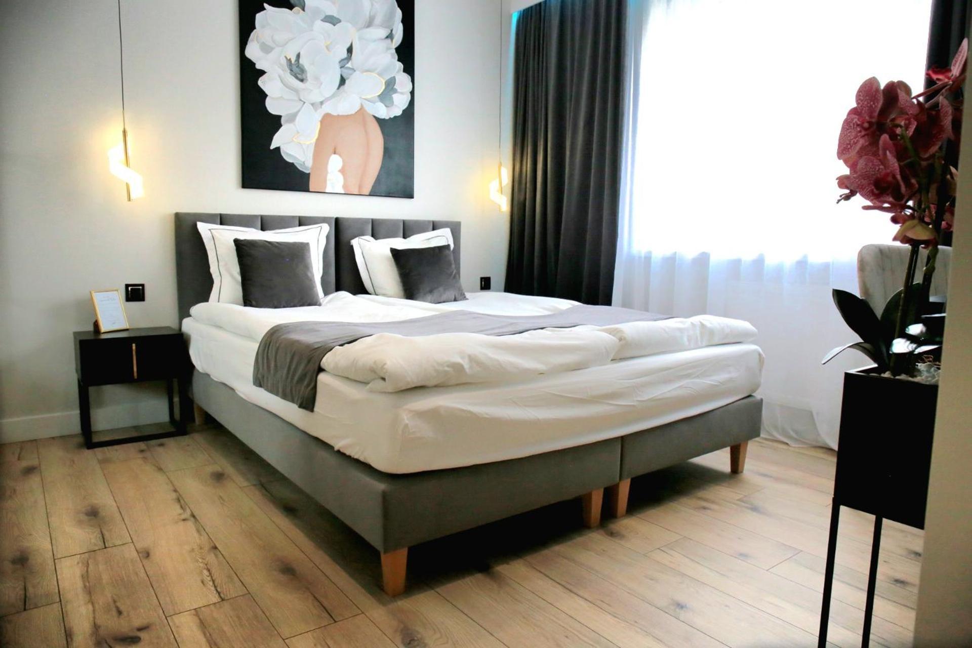 Saint Barbara Gorgeous 3 In The Heart Of Apartment