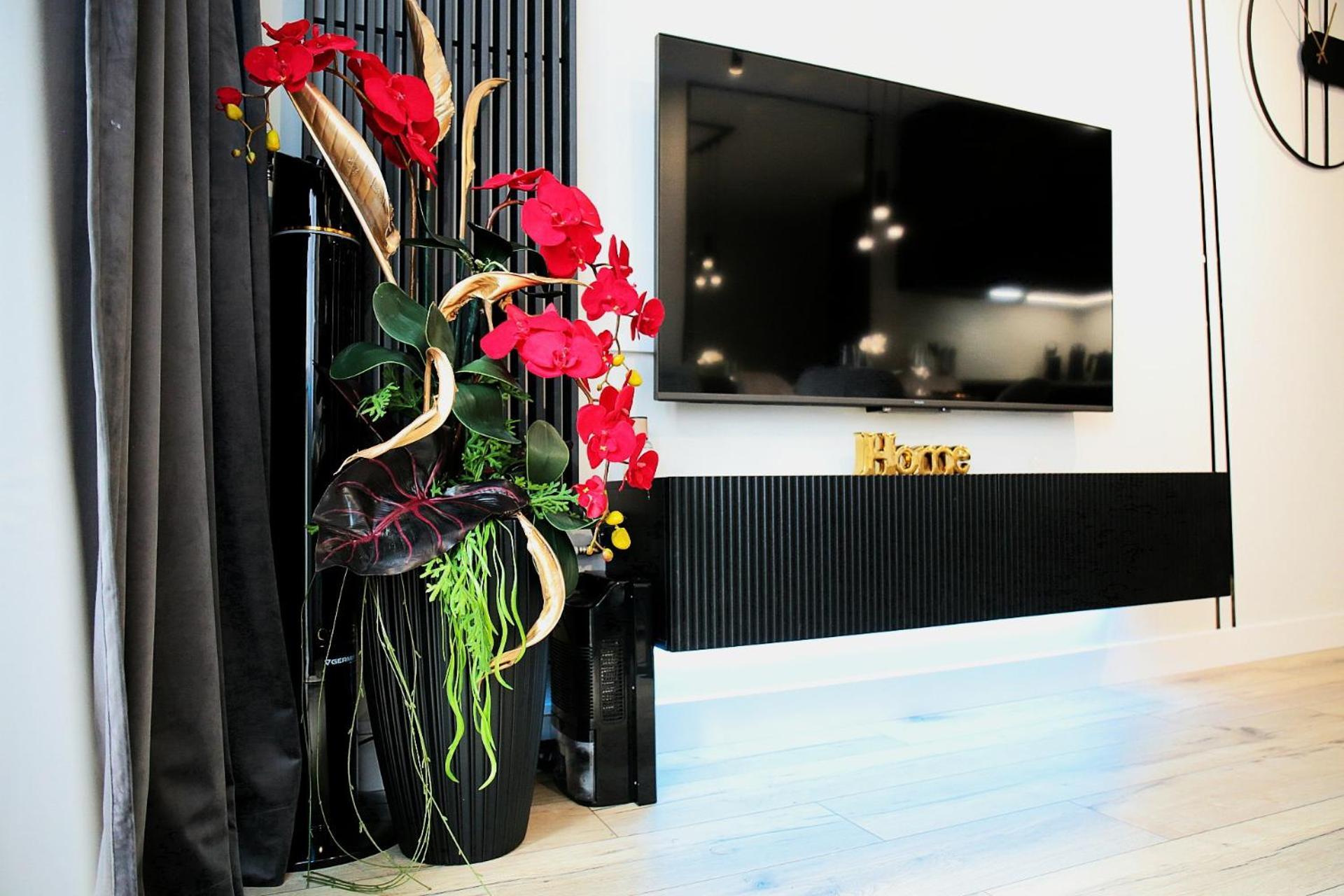 Saint Barbara Gorgeous 3 In The Heart Of Apartment *