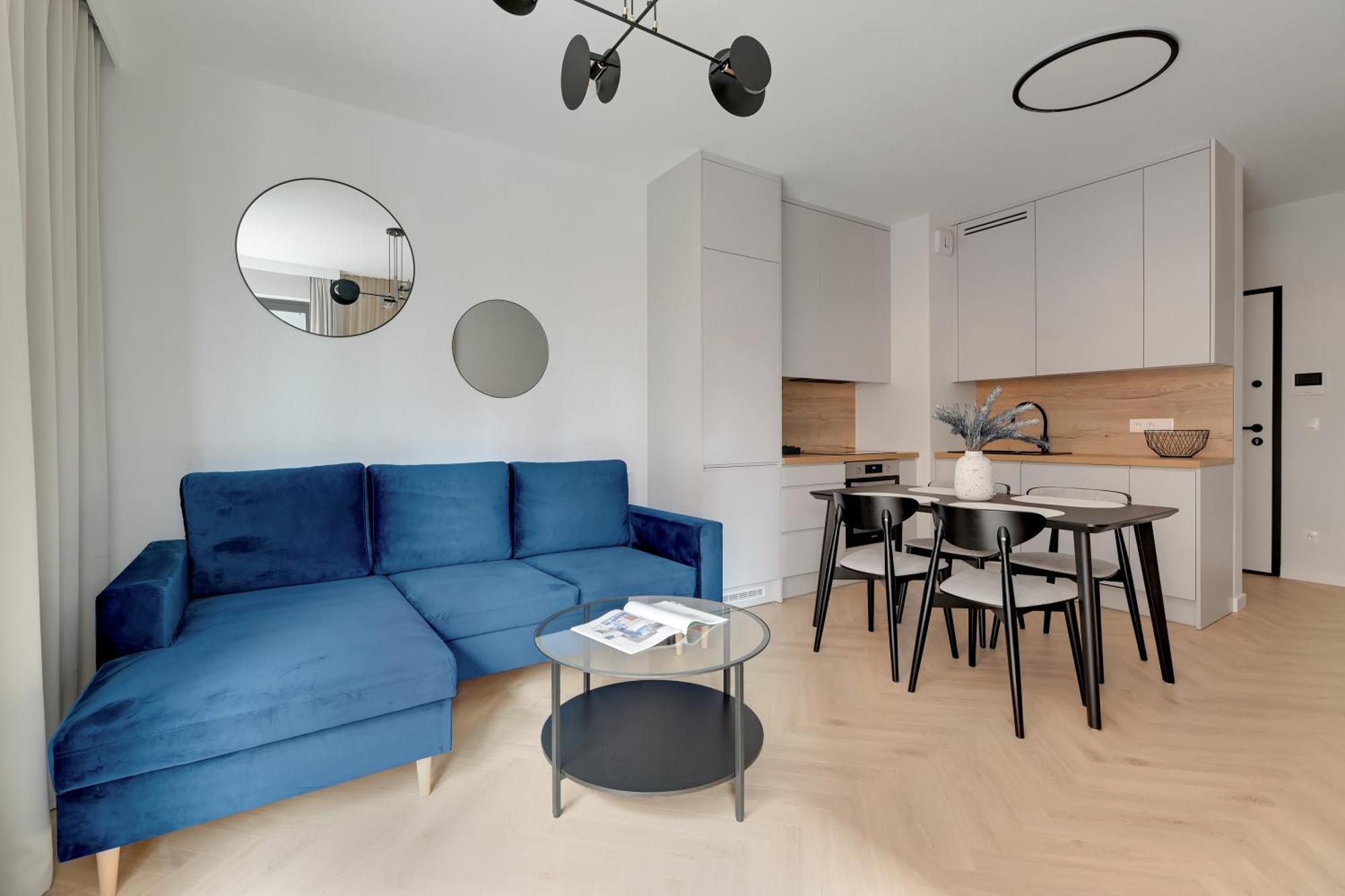 Doki Living - Foodhall & Parking By Downtown Gdansk