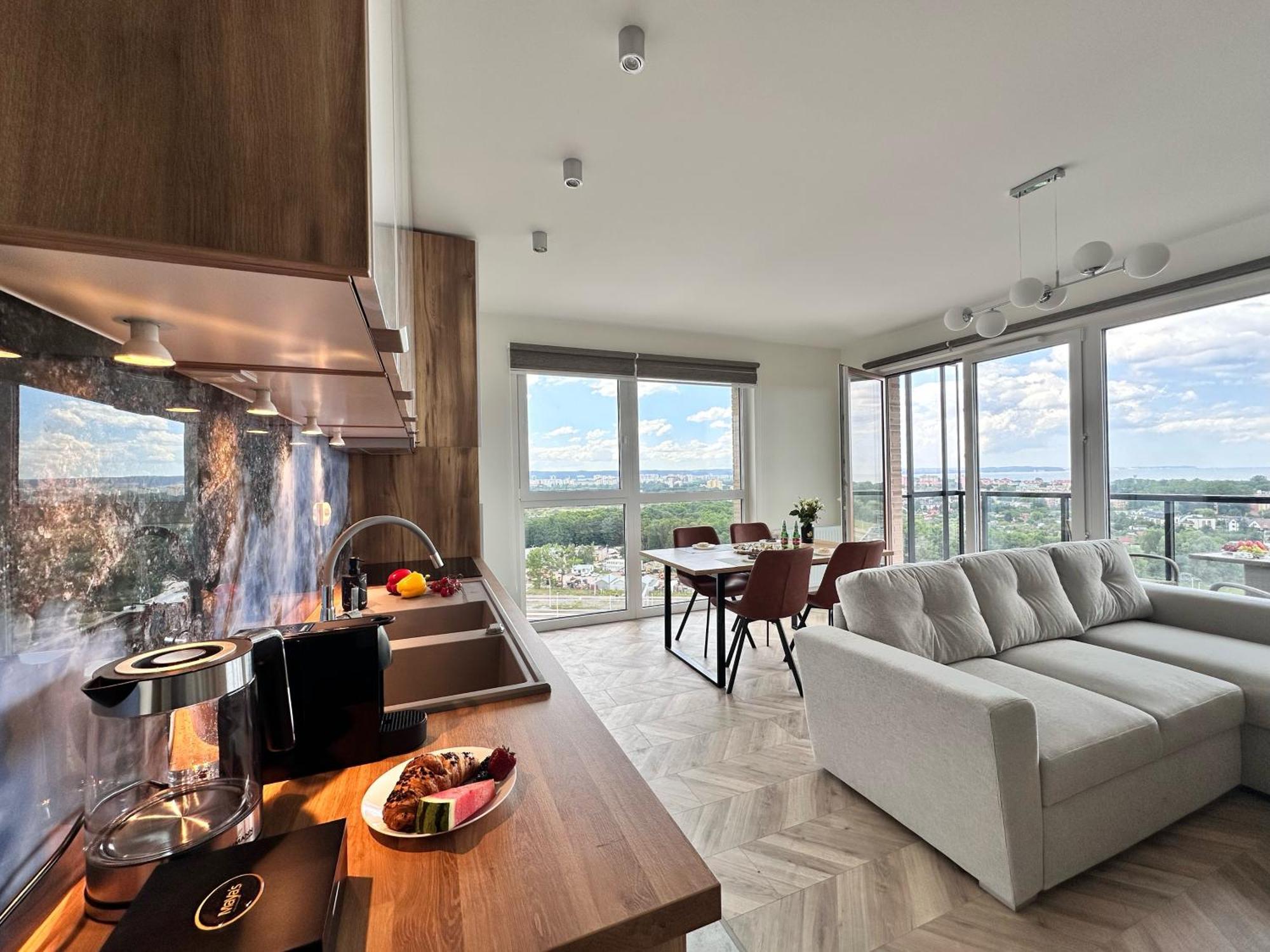 Maya's Flats & 100 Sea View - 3 Pokojowy Na Letnicy Leilighet