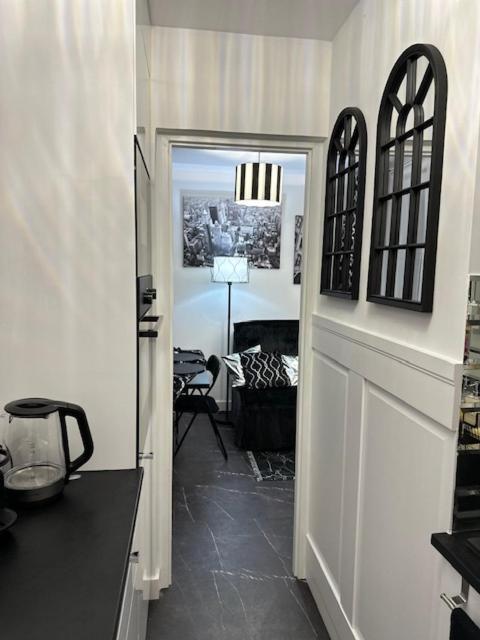 Wave Apartments- Kolobrzeska Apartment