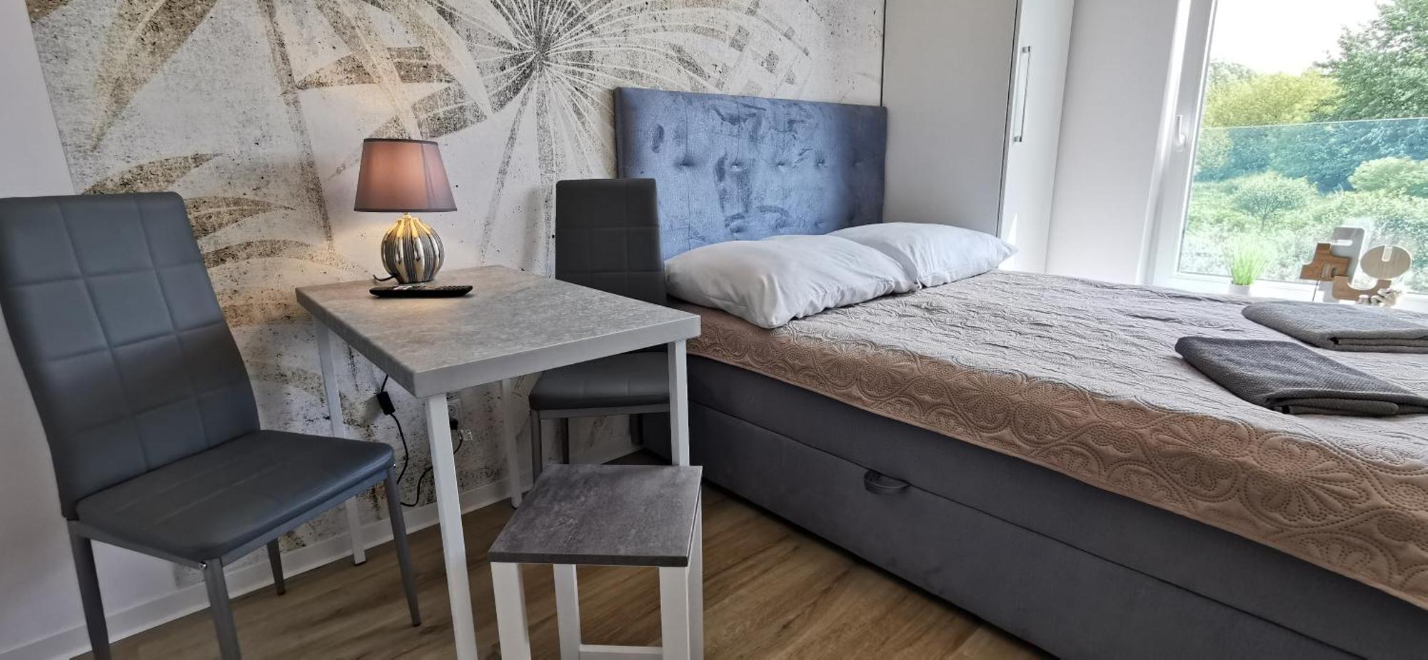Flou 81, Parking & 700m Plaza Apartment
