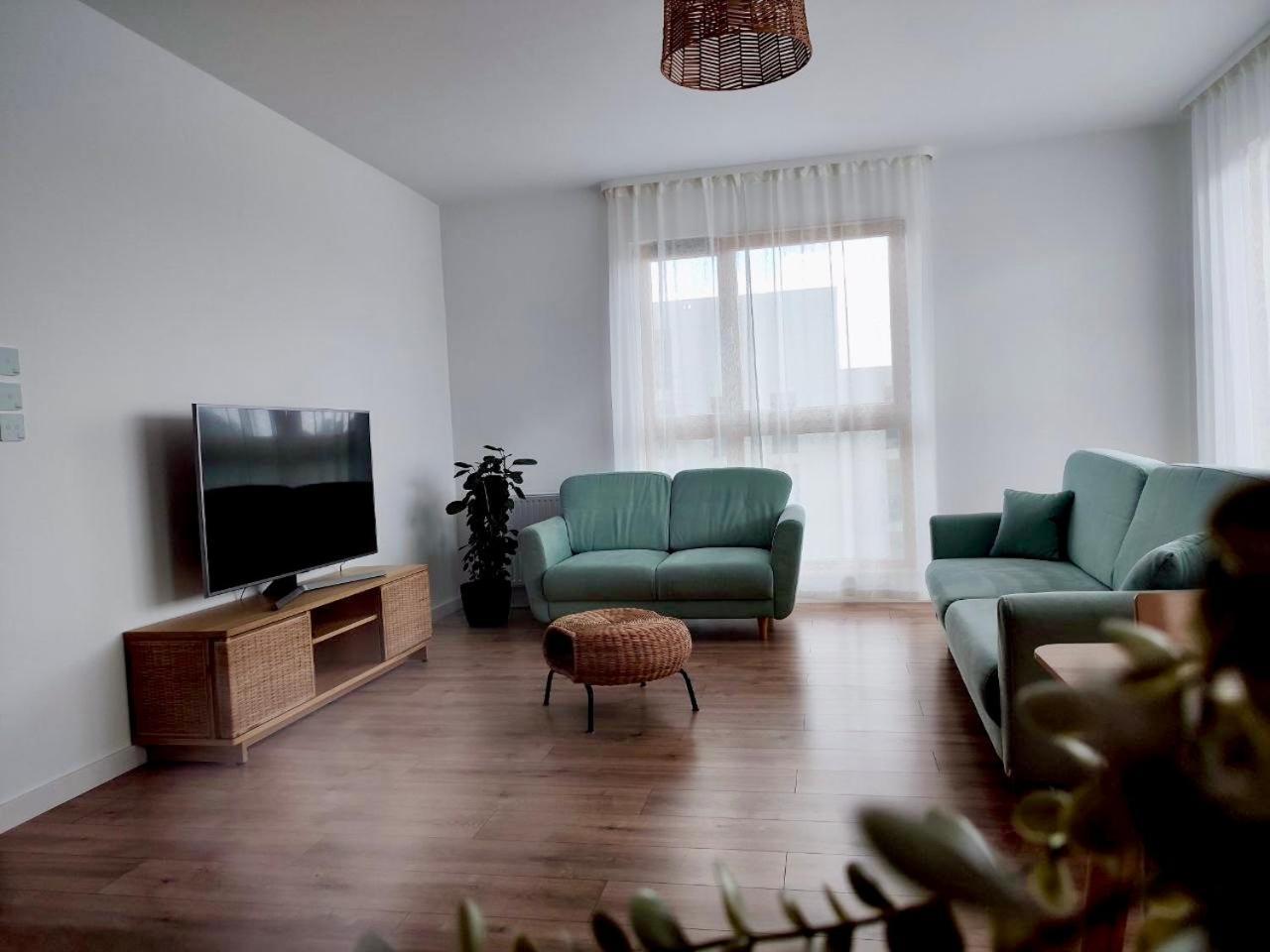 Apartment Near The Sea