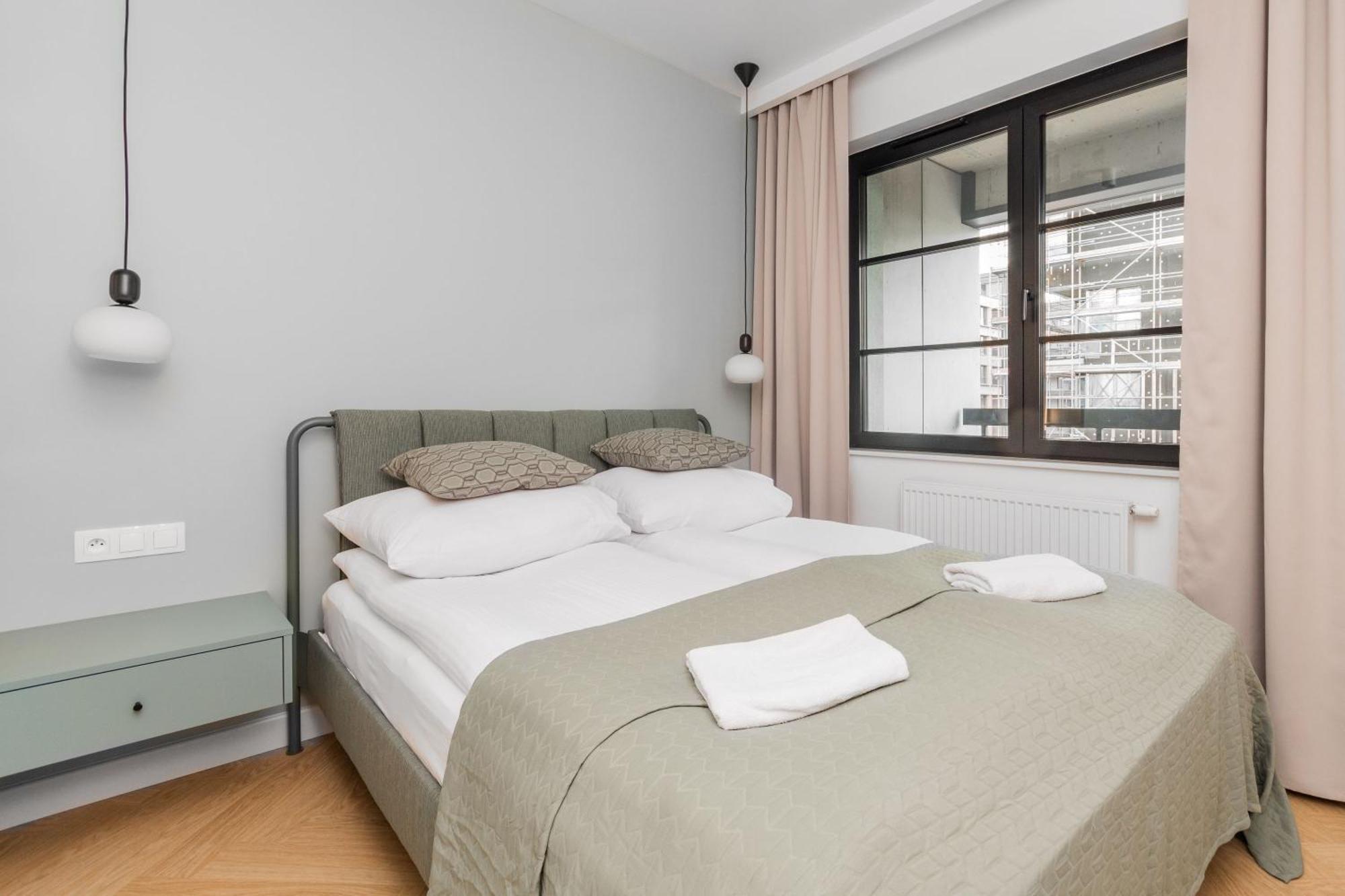 Grand - Doki Living & Foodhall Apartament *