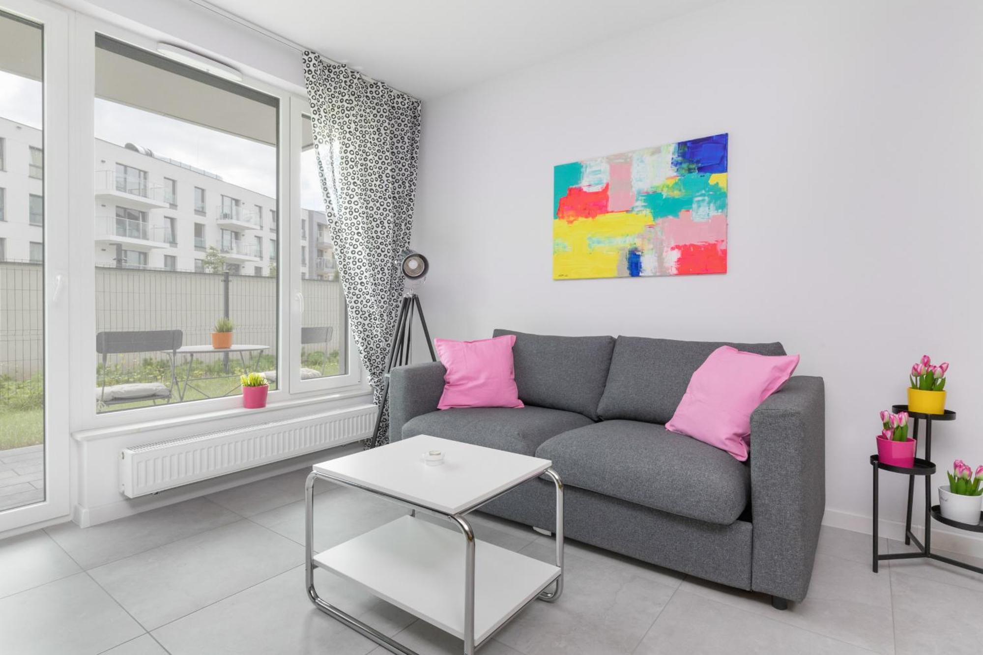 Sea And Stadium In Good Design With Parking & Garden By Rent Like *