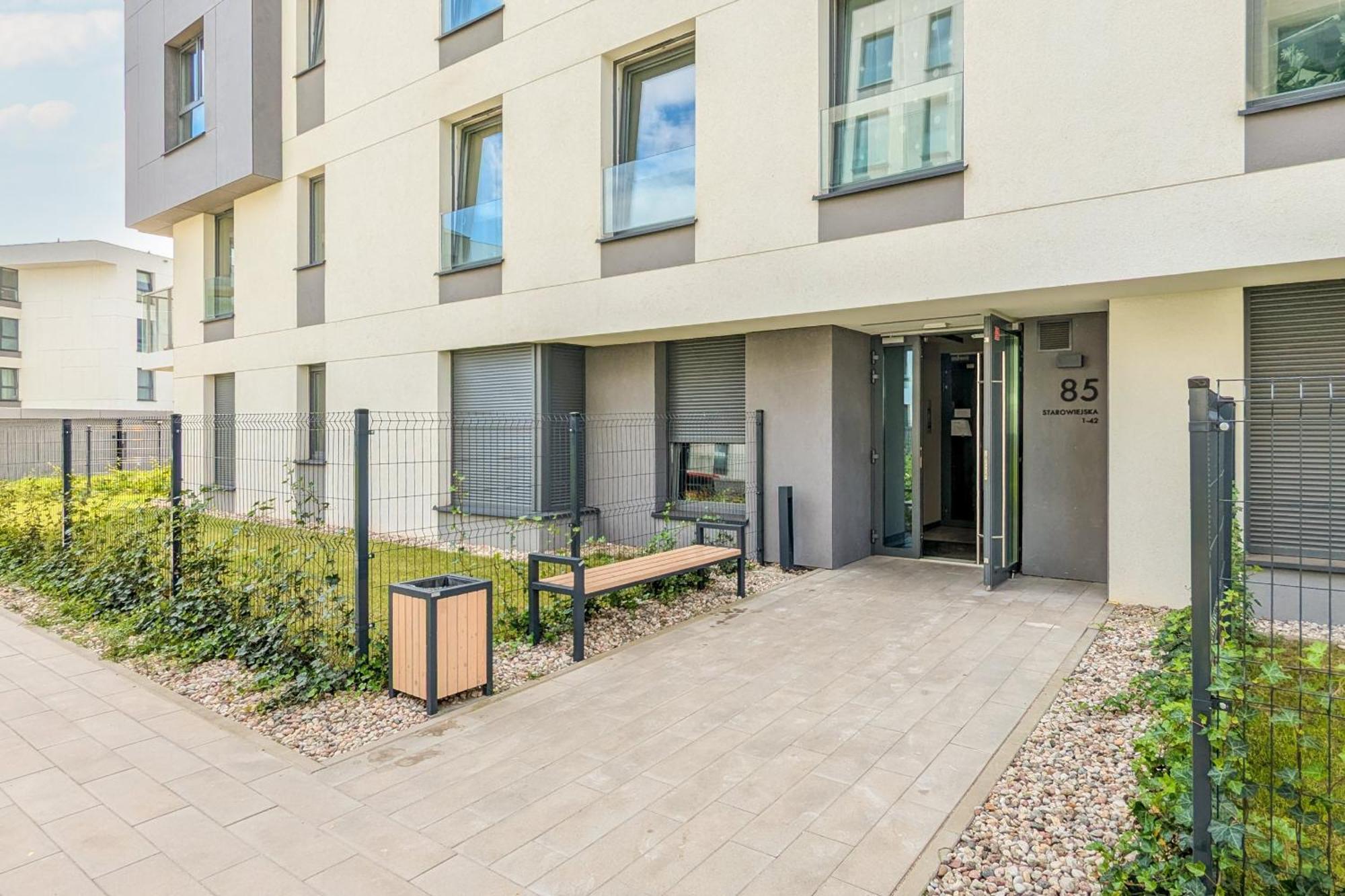 Apartment Sea And Stadium In Good Design With Parking & Garden By Rent Like