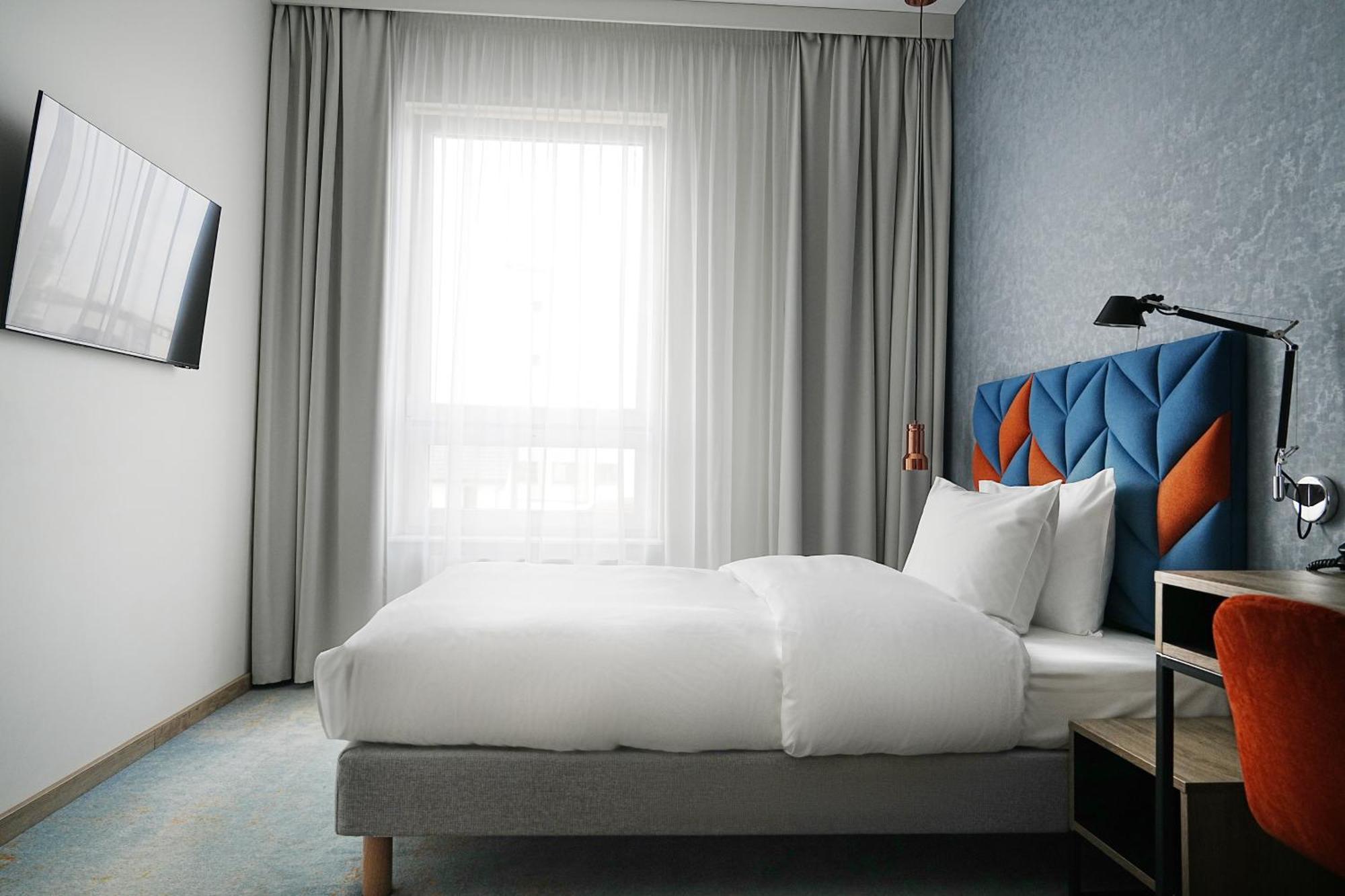 Faros Airport Hotel