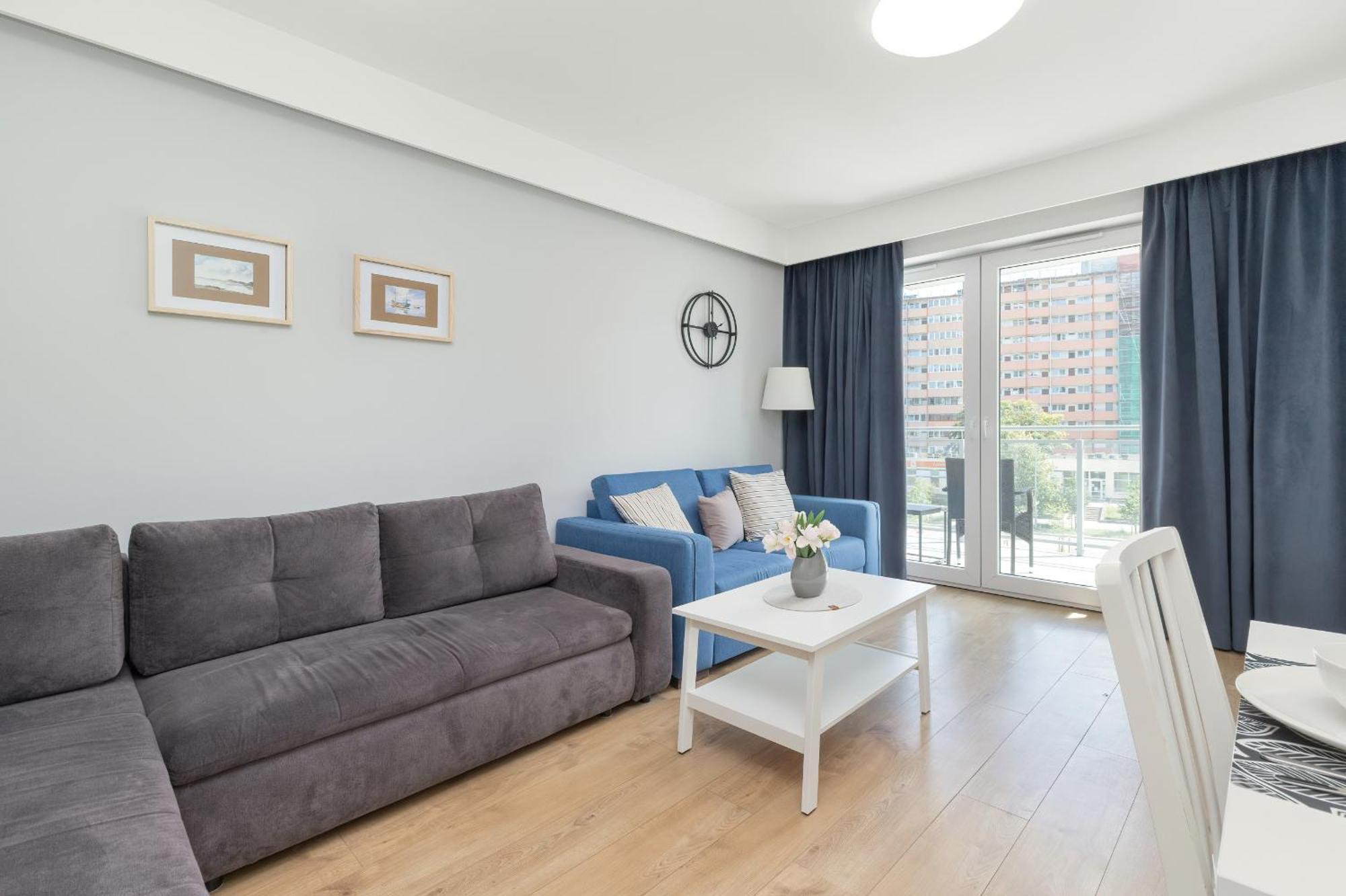 Apartment Przytulne Z Balkonem & Parkingiem By Rent Like