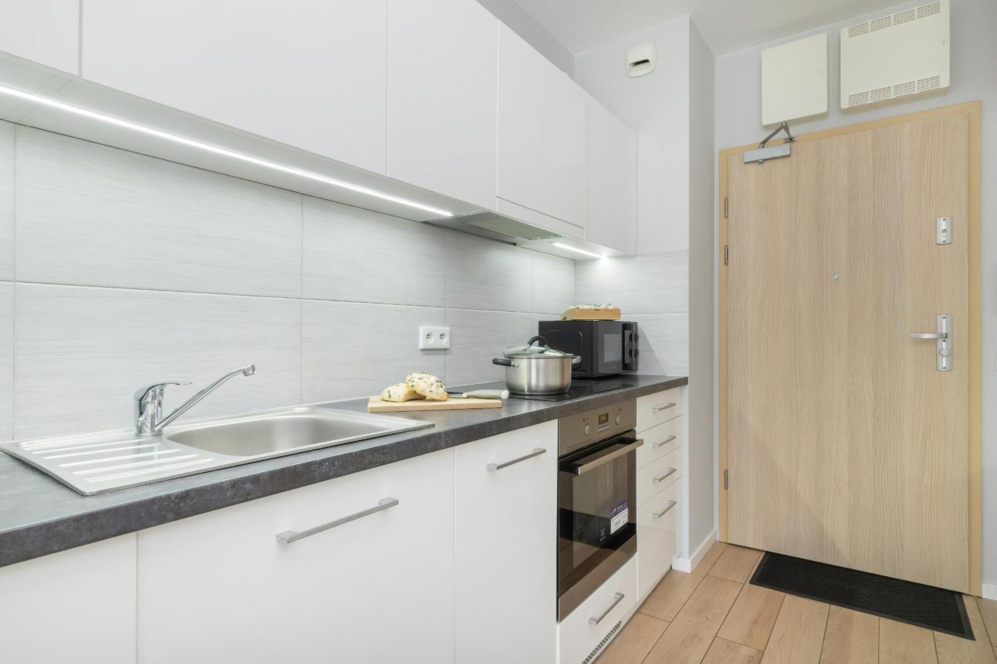 Przytulne Z Balkonem & Parkingiem By Rent Like *