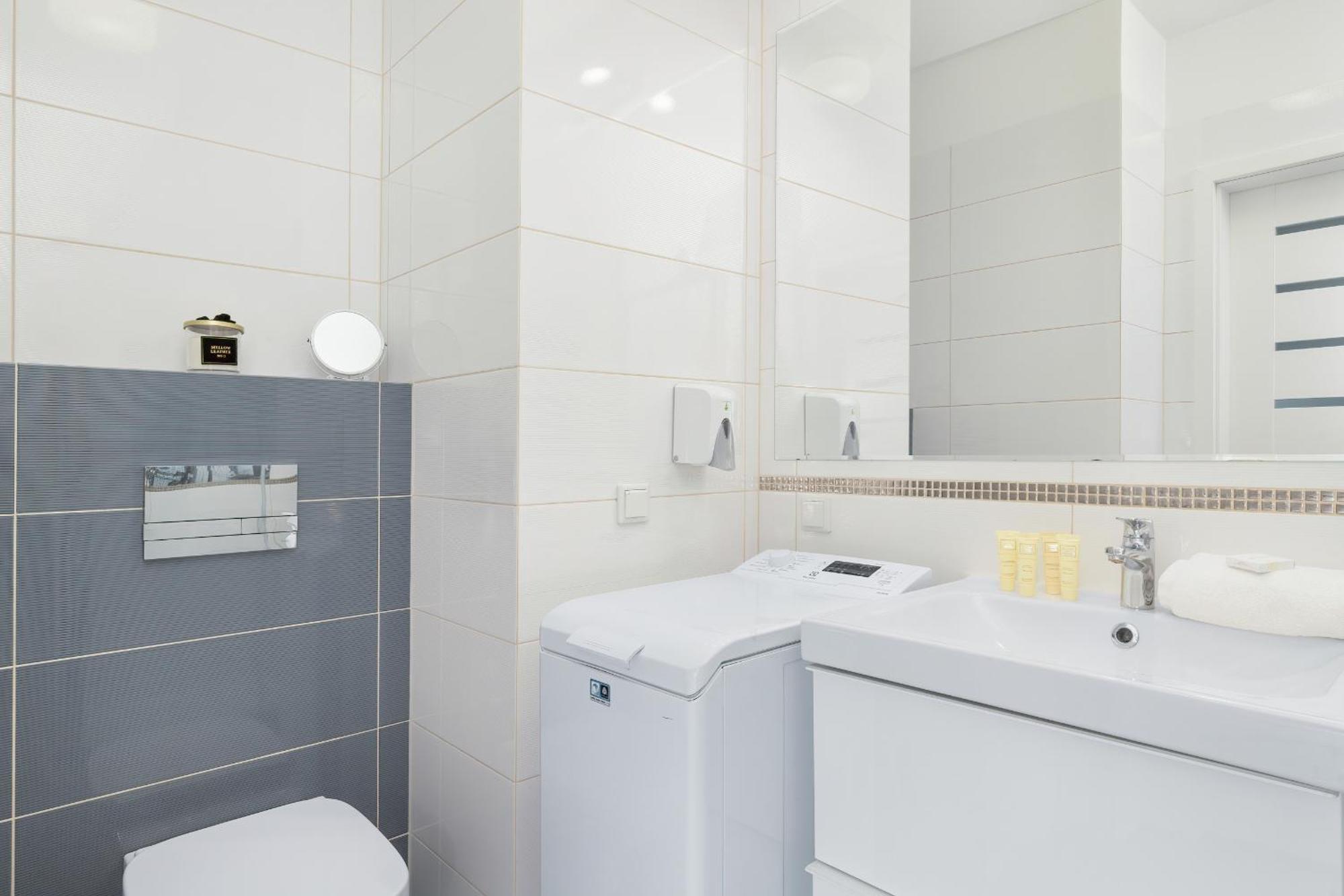 Przytulne Z Balkonem & Parkingiem By Rent Like Apartment