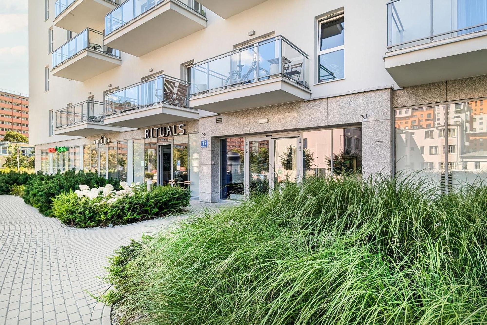 Przytulne Z Balkonem & Parkingiem By Rent Like Apartment *