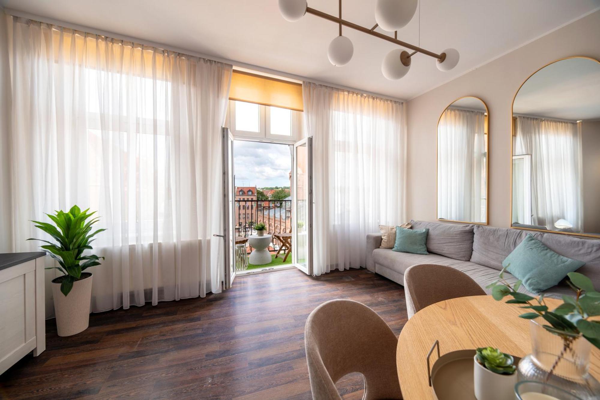 Stunning With Balcony * Gdansk