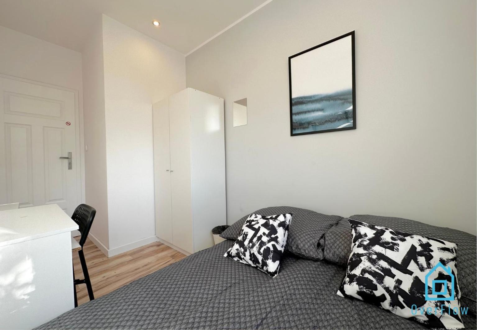 Batory - Peaceful Retreat, 10 Minutes To Old Town & Seaside Homestay