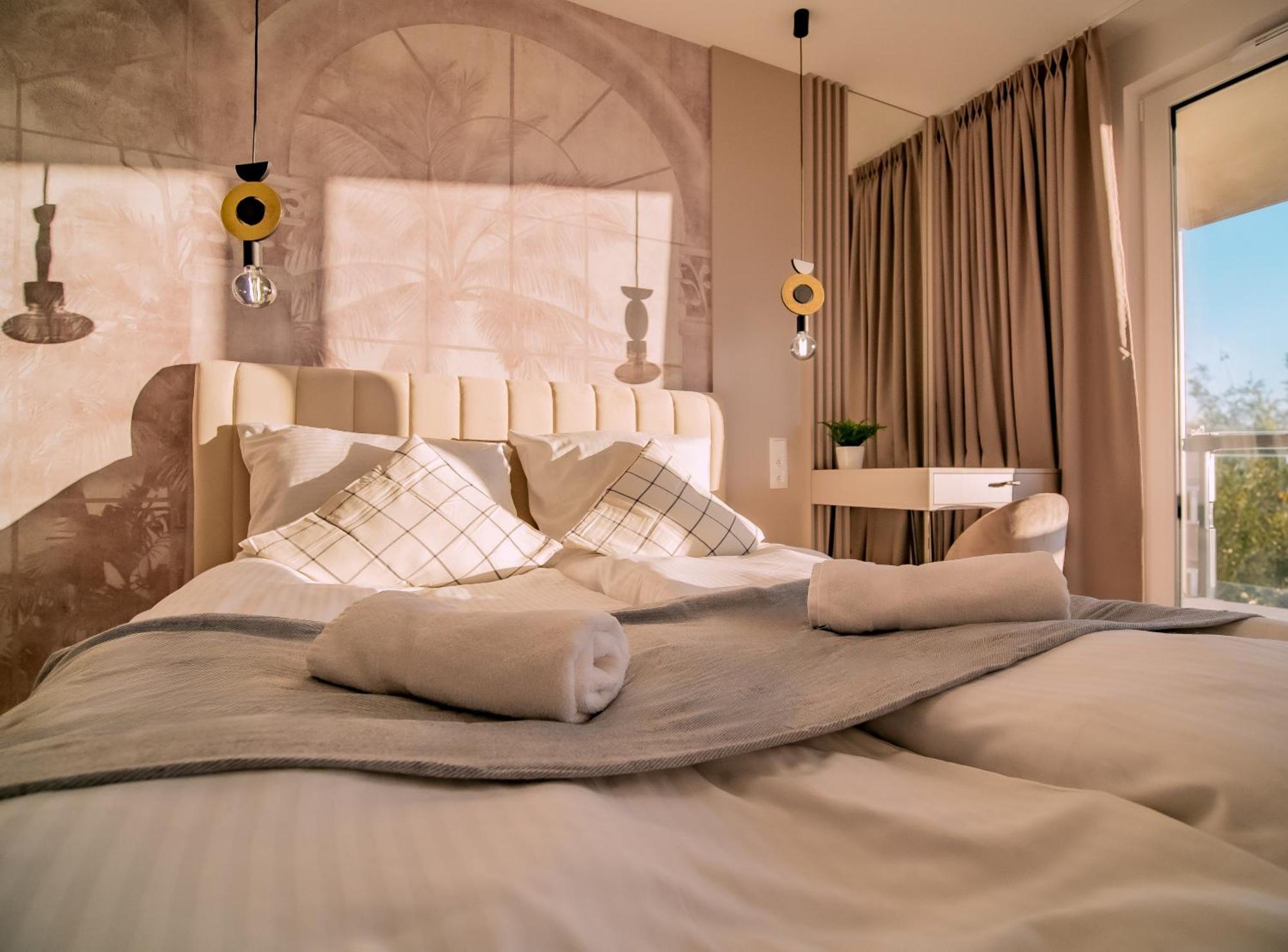 Champion's Bay Apartment *