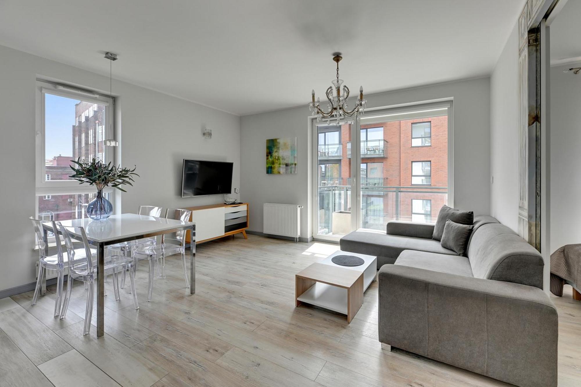 Bastion Walowa Center & Parking By Downtown Apartment