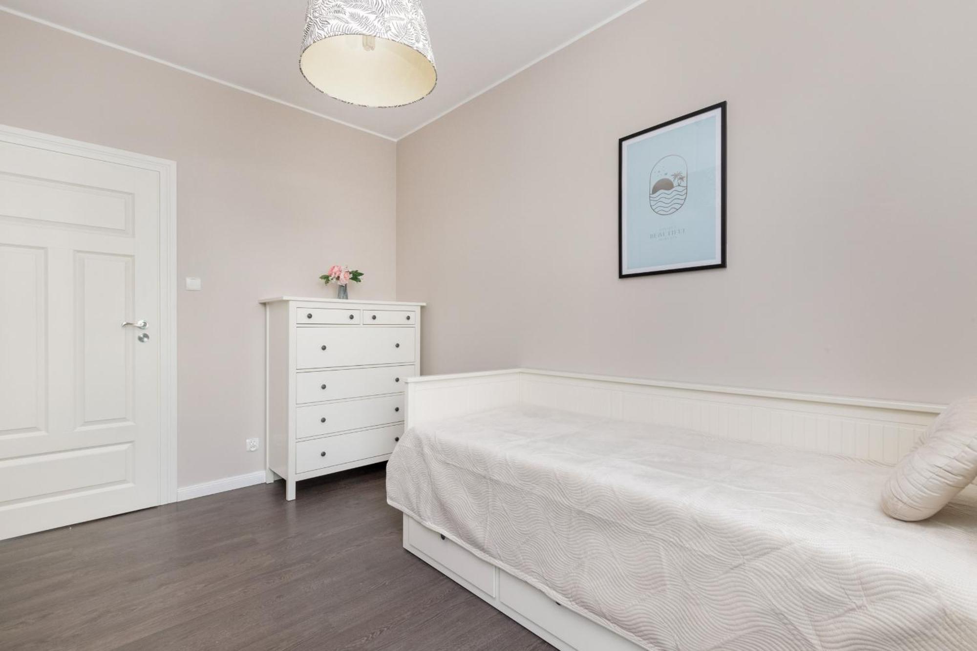 Nowoczesny W Spokojnej Okolicy Z Parkingiem By Rent Like Apartament
