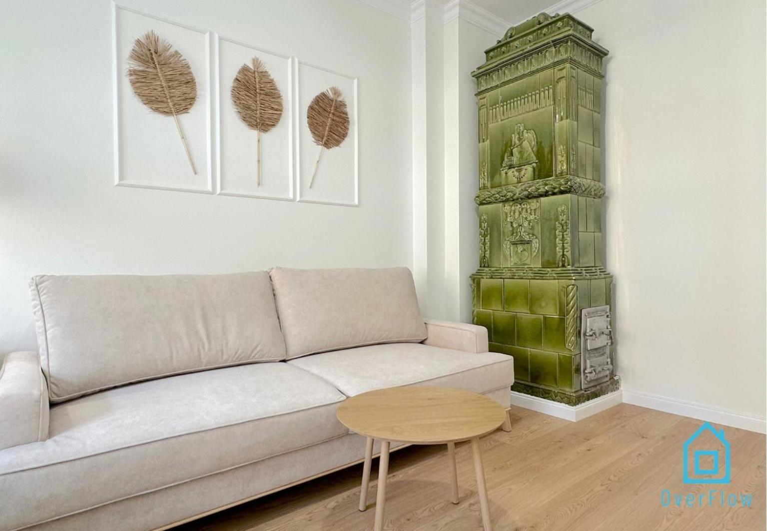 Seredino Apartment- Modern Comfort In A Quiet Location, 5 Minutes To Old Town & Seaside Apartment