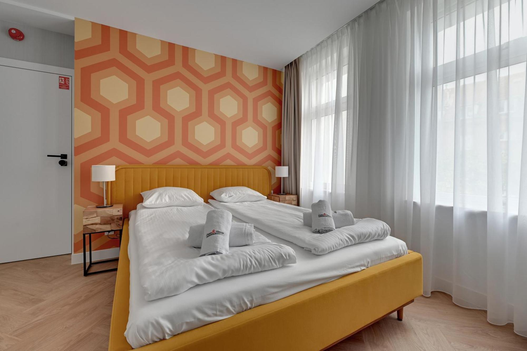 Retro Boutique By Dom & House *