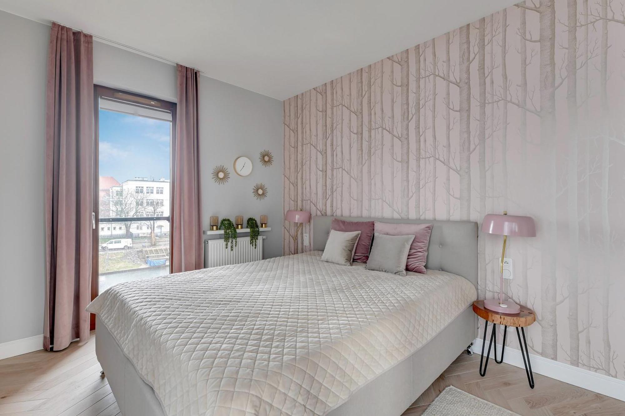 Stay-in Riverfront Lofts *