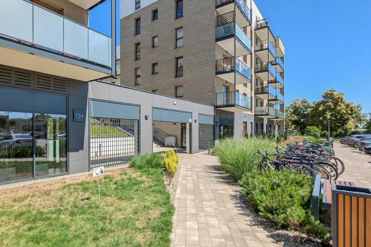 Klimatyzowany Apartament Z Parkingiem By Rent Like Apartment