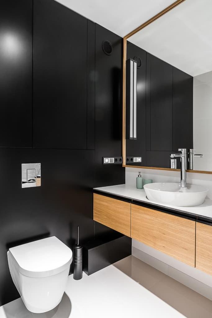 Elegancki I Stylowy W Gdansku Z Klimatyzacja, Wanna I Parkingiem By Renters Apartamento *