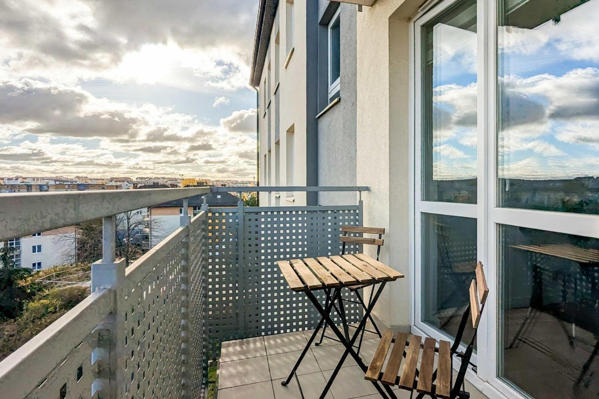 Leilighet Stylowy Z Parkingiem By Renters