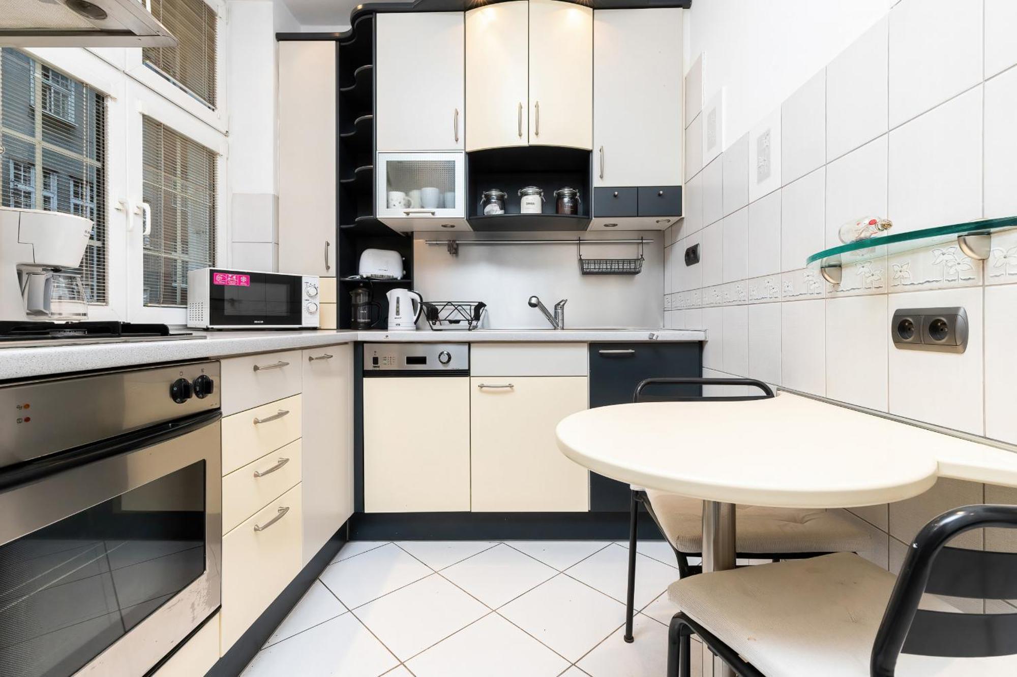 Apartment Zlotnikow Old Town By Renters