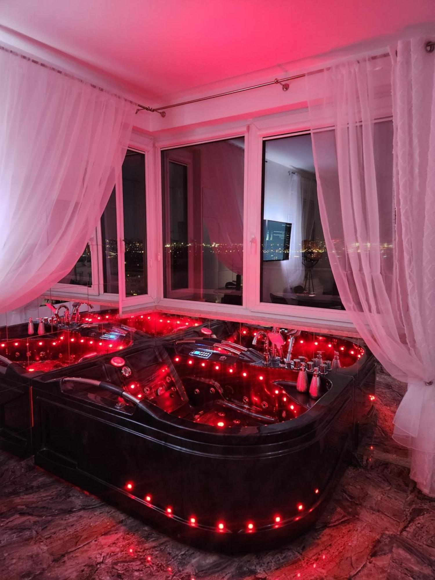 By The Sea - Prestige With A Luxurious Jacuzzi, Sauna And An Exclusive Massage Chair Available In One Of The Apartments! * Gdańsk