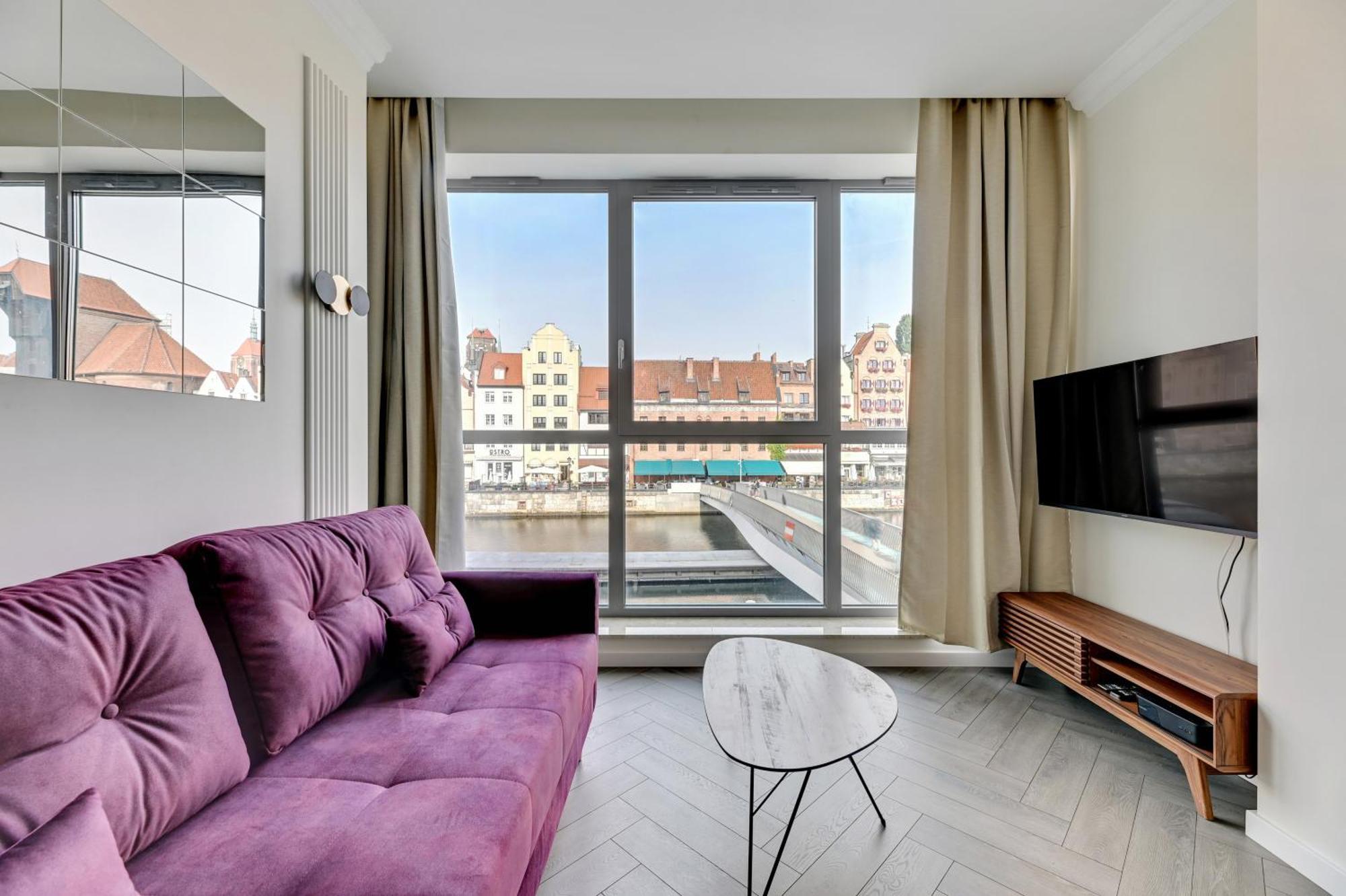 Apartment Dom & House - Granaria