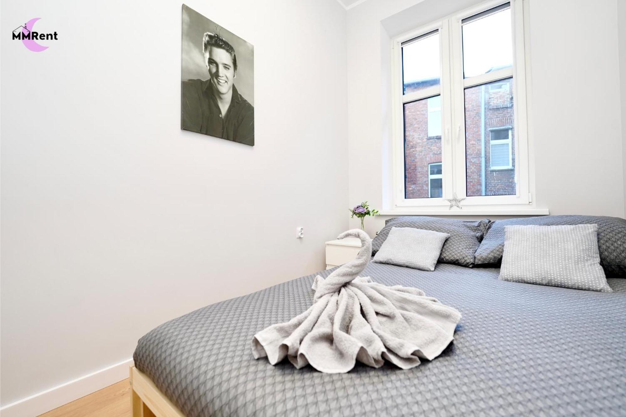 Mmrent Elvis Homestay