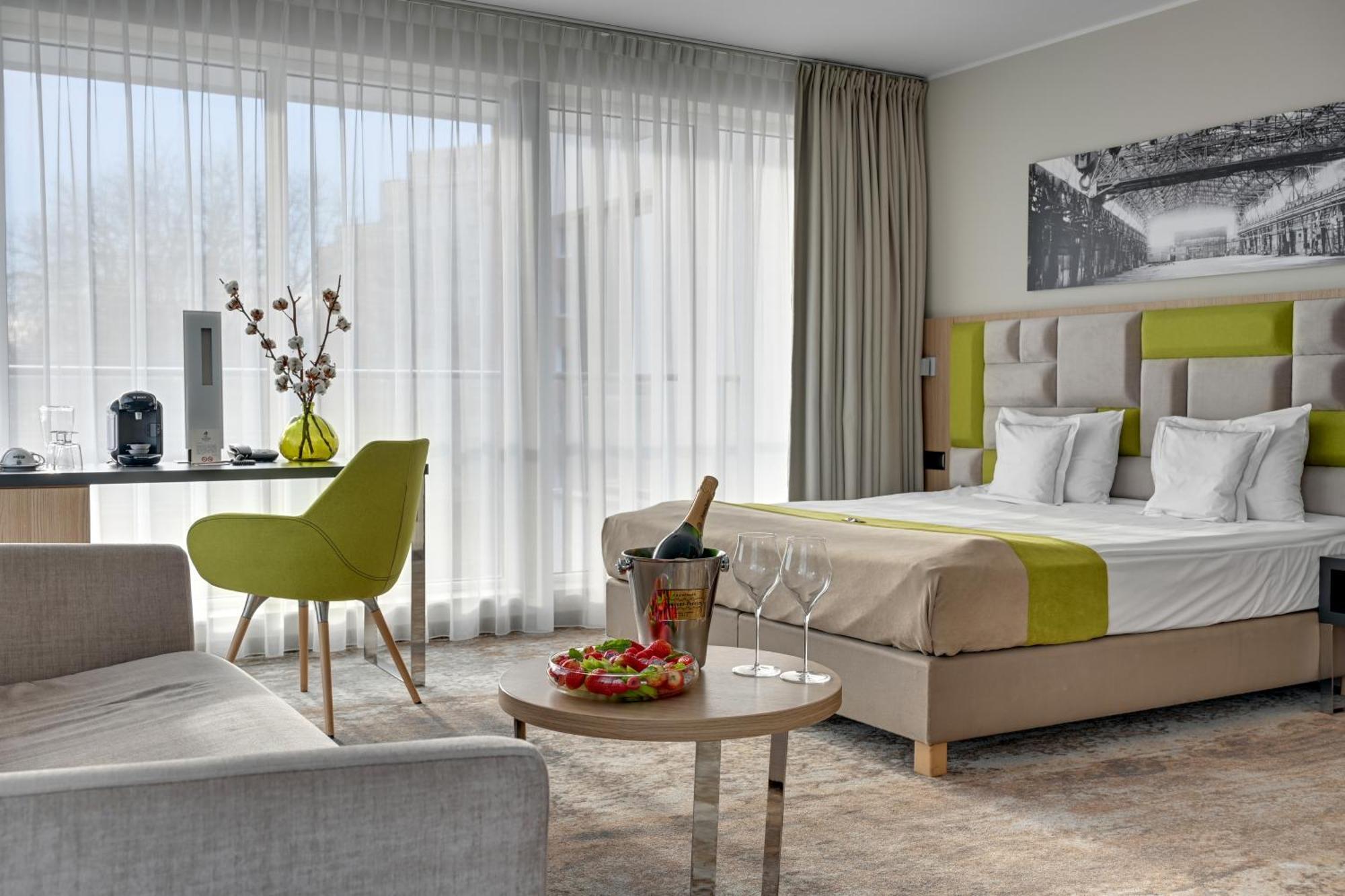 Hotel Almond Business & Spa 4*