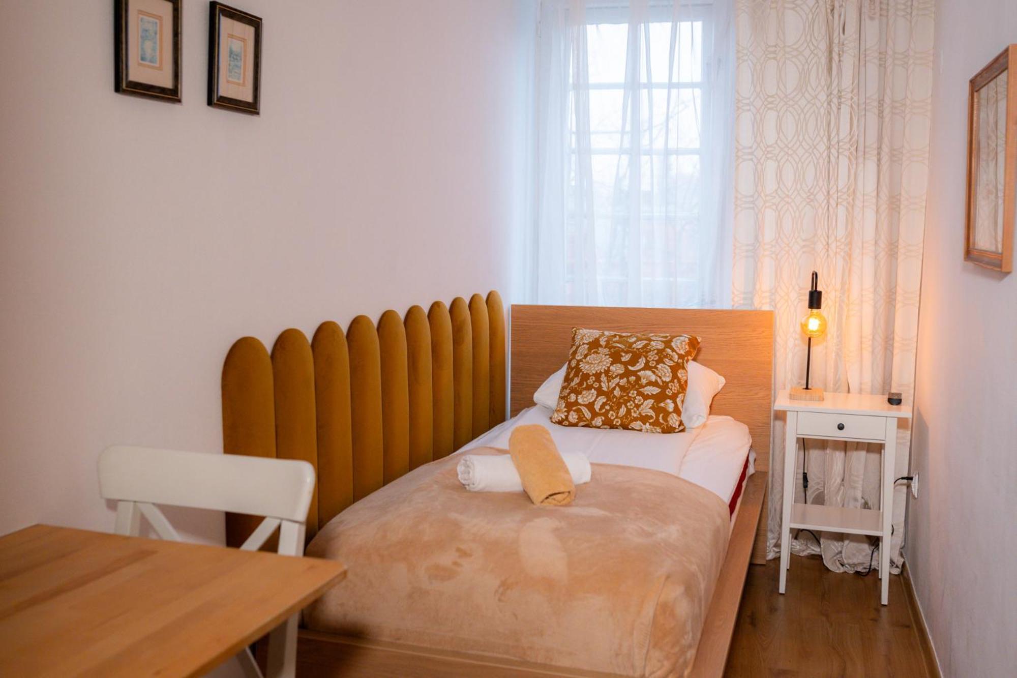 Dom Zachariasza Zappio Hostel *
