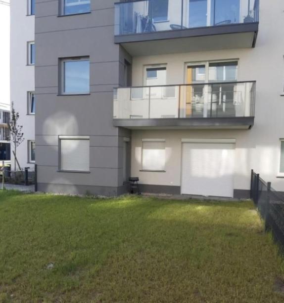Căn hộ Mieszkanie 2 Pokojowe Z Ogrodkiem Miejsce Postojowe Na Zewnatrz Nr 126 *