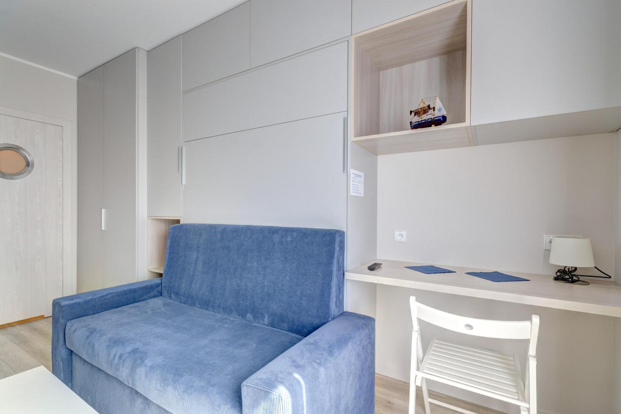 Elegant And Modern Dom & House In *