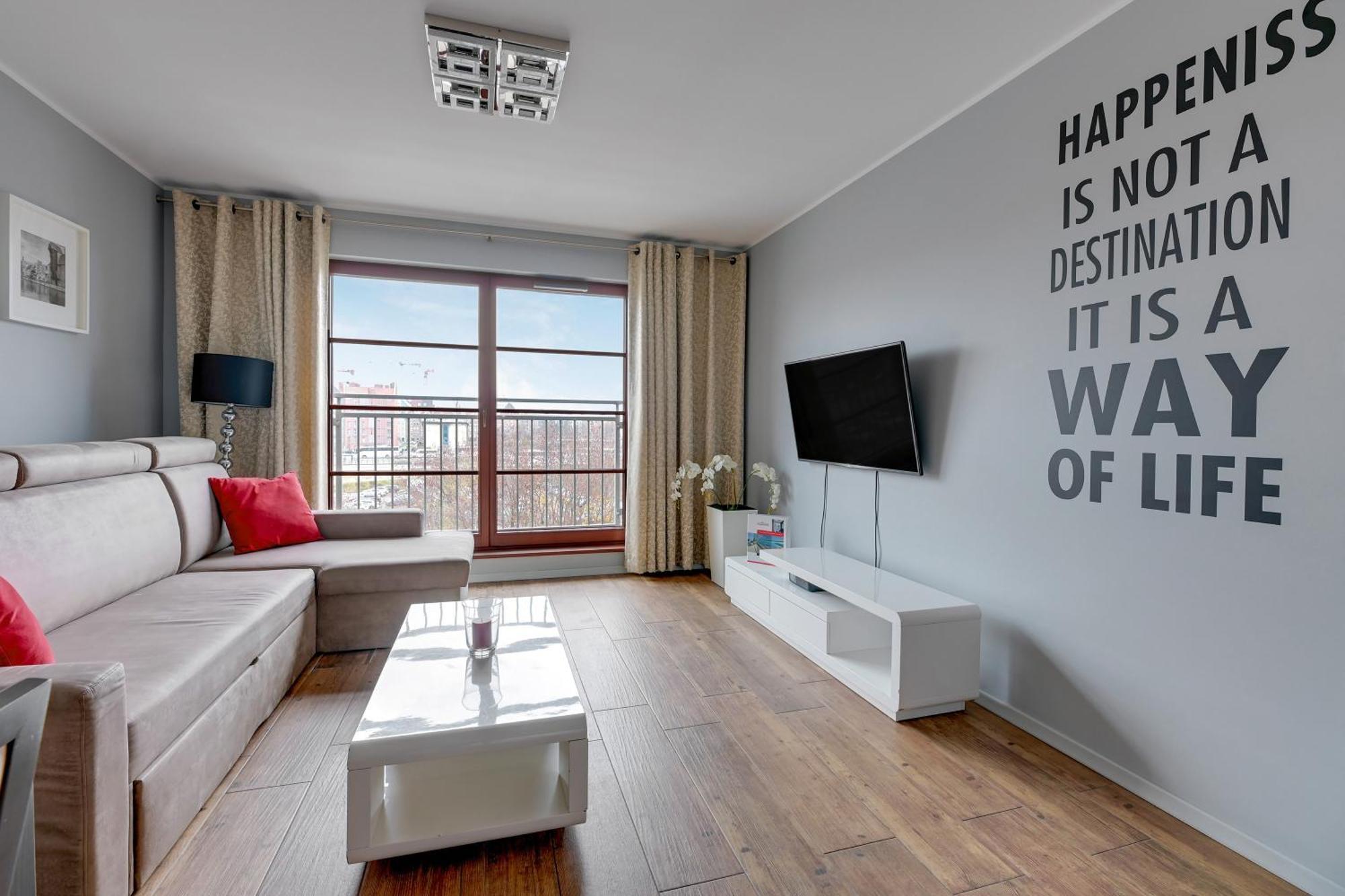Elegant And Modern Dom & House In *