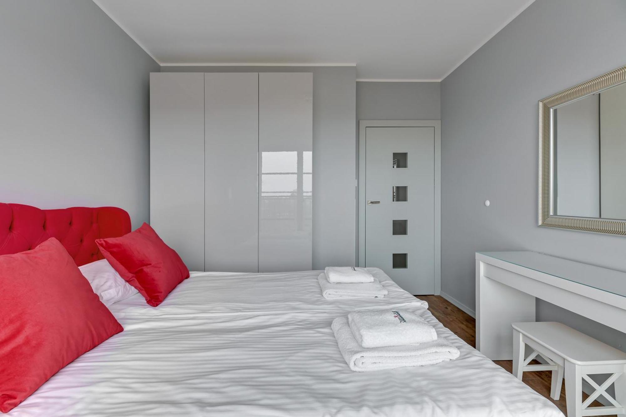 Apartment Elegant And Modern Dom & House In