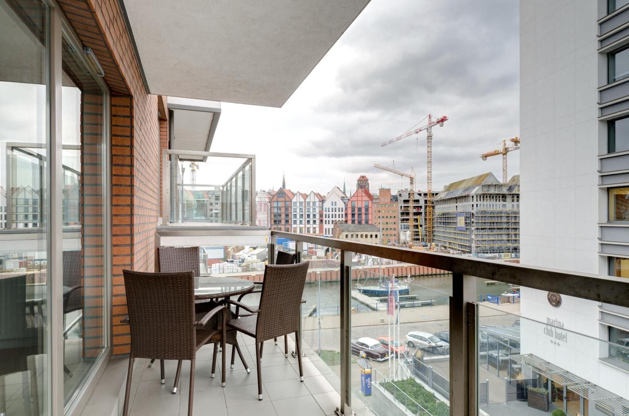 Dom & House Szafarnia Modern In Old Town Apartment *