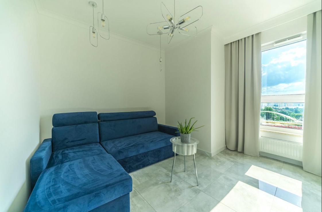 Apartmate- View Comfy By The Sea & Free Gym * Danzig